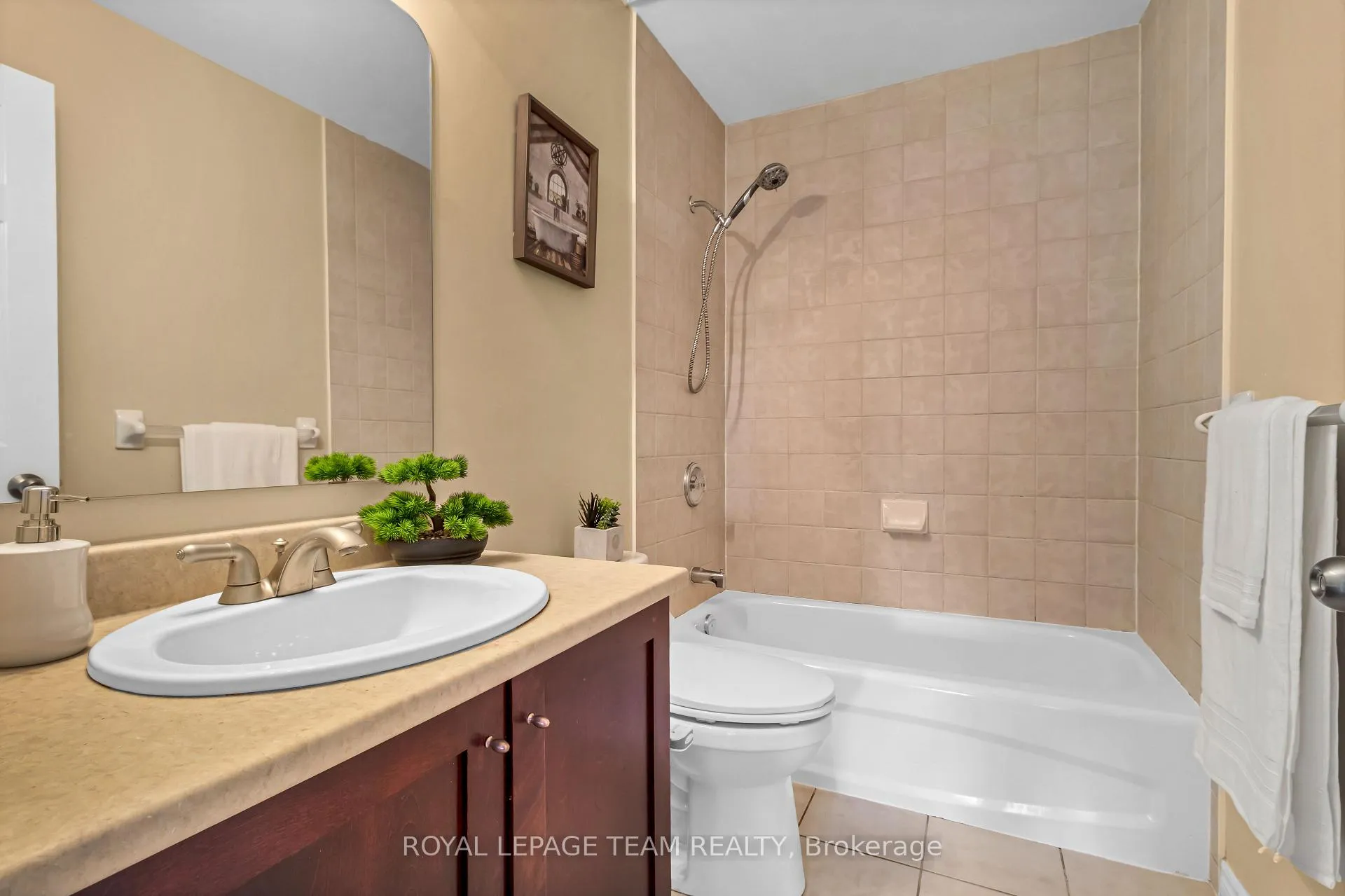 Photo 27 of 3728 Mountain Meadows Crescent, Ottawa, Riverside South/Gloucester Glen — HOMEH