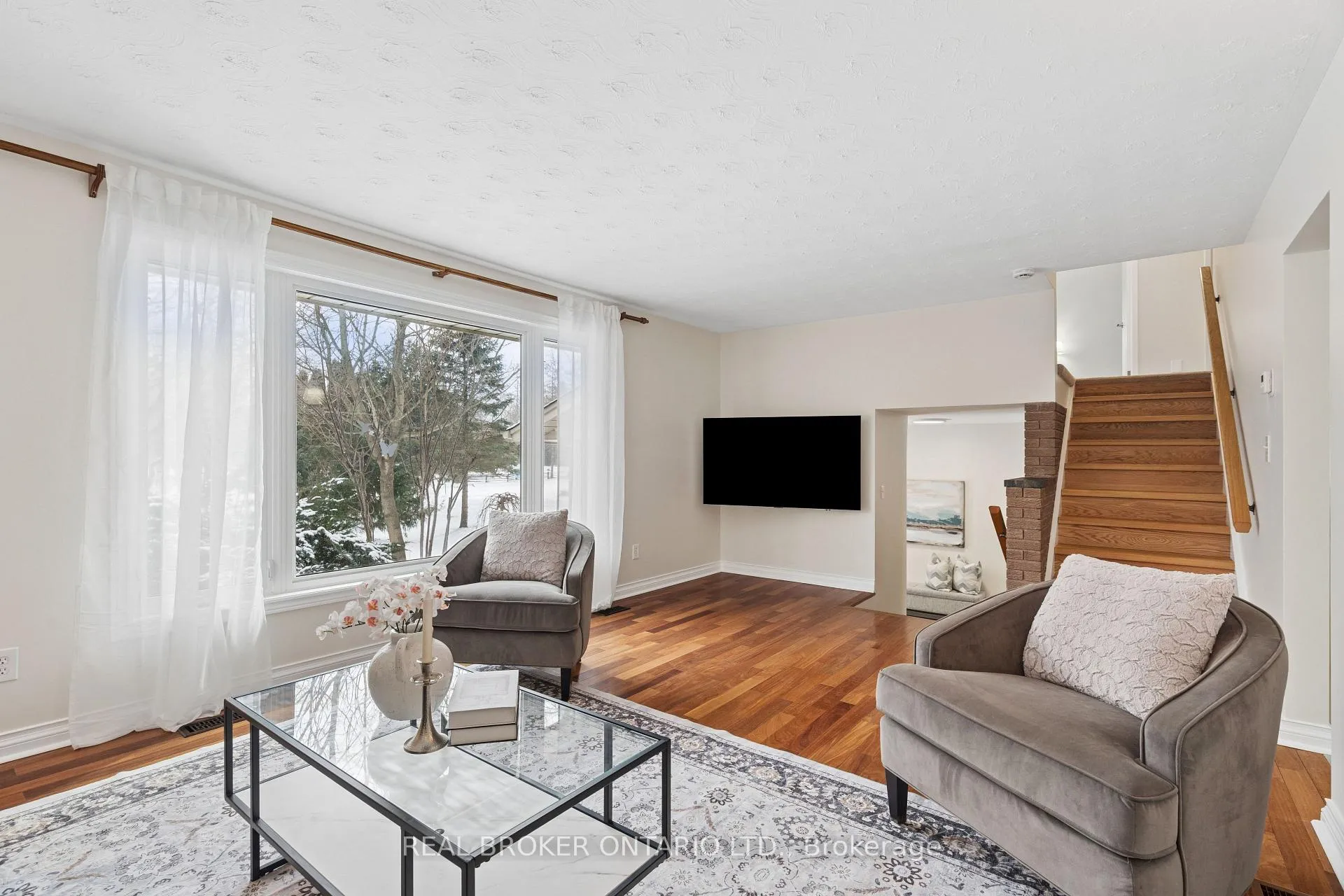 Photo 10 of 18 Memorial Street, Guelph/Eramosa, Eden Mills — HOMEH