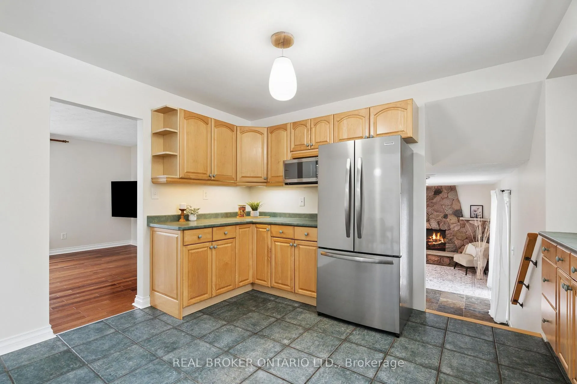 Photo 13 of 18 Memorial Street, Guelph/Eramosa, Eden Mills — HOMEH