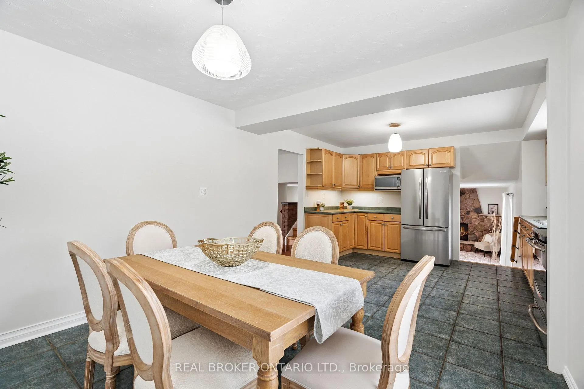 Photo 16 of 18 Memorial Street, Guelph/Eramosa, Eden Mills — HOMEH