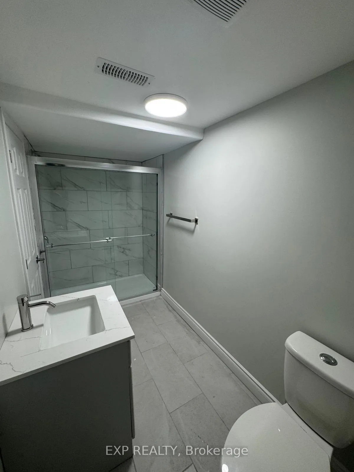Photo 9 of 370 Greenbrook Drive, Kitchener — HOMEH