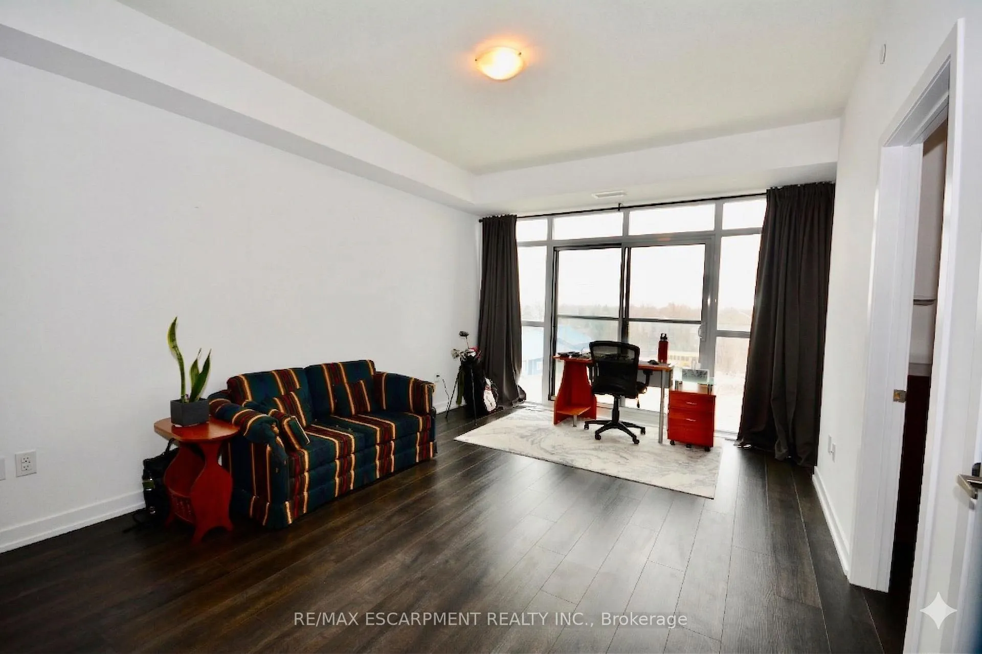 Photo 6 of Unit 404, 450 Dundas Street E, Hamilton, Waterdown — HOMEH