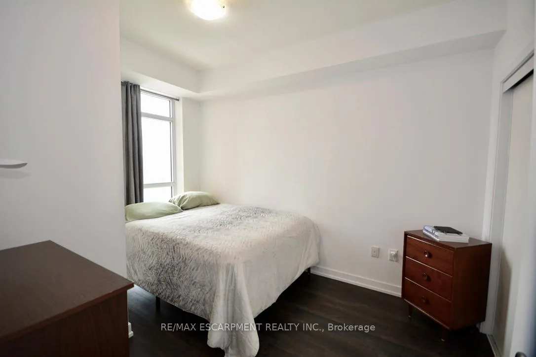 Photo 8 of Unit 404, 450 Dundas Street E, Hamilton, Waterdown — HOMEH