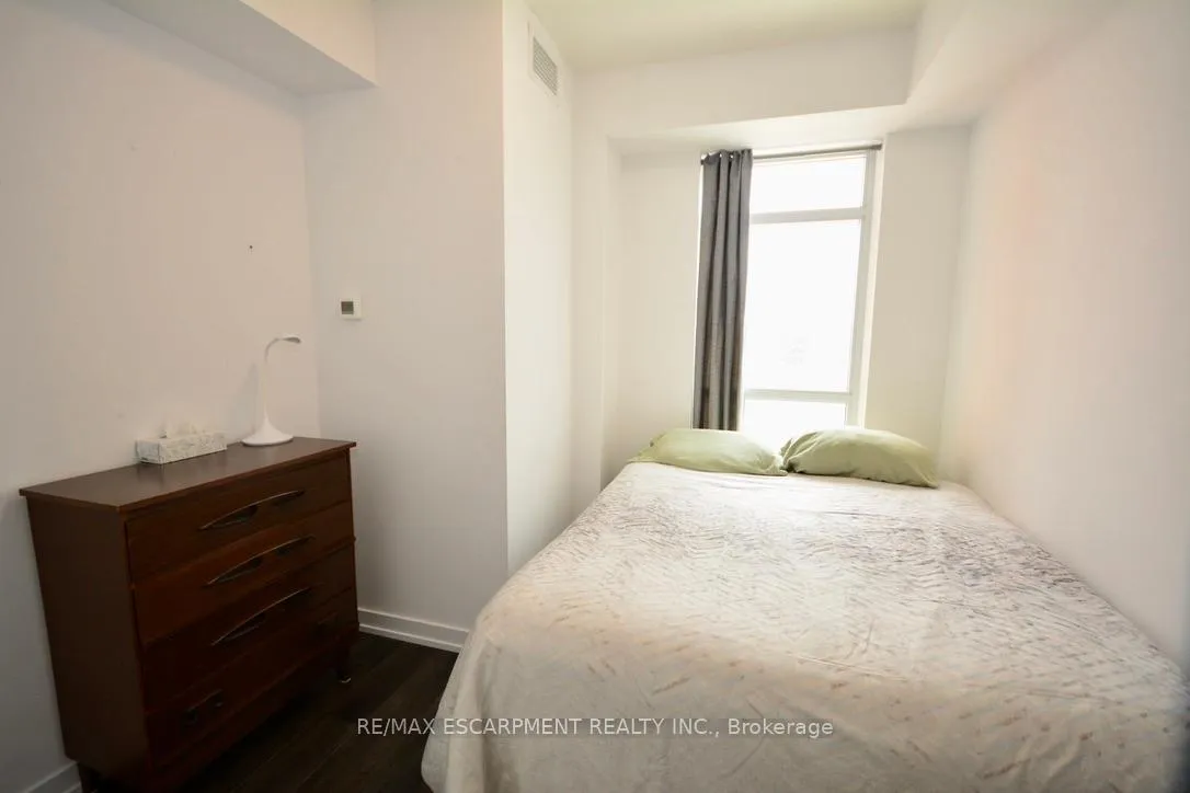 Photo 9 of Unit 404, 450 Dundas Street E, Hamilton, Waterdown — HOMEH
