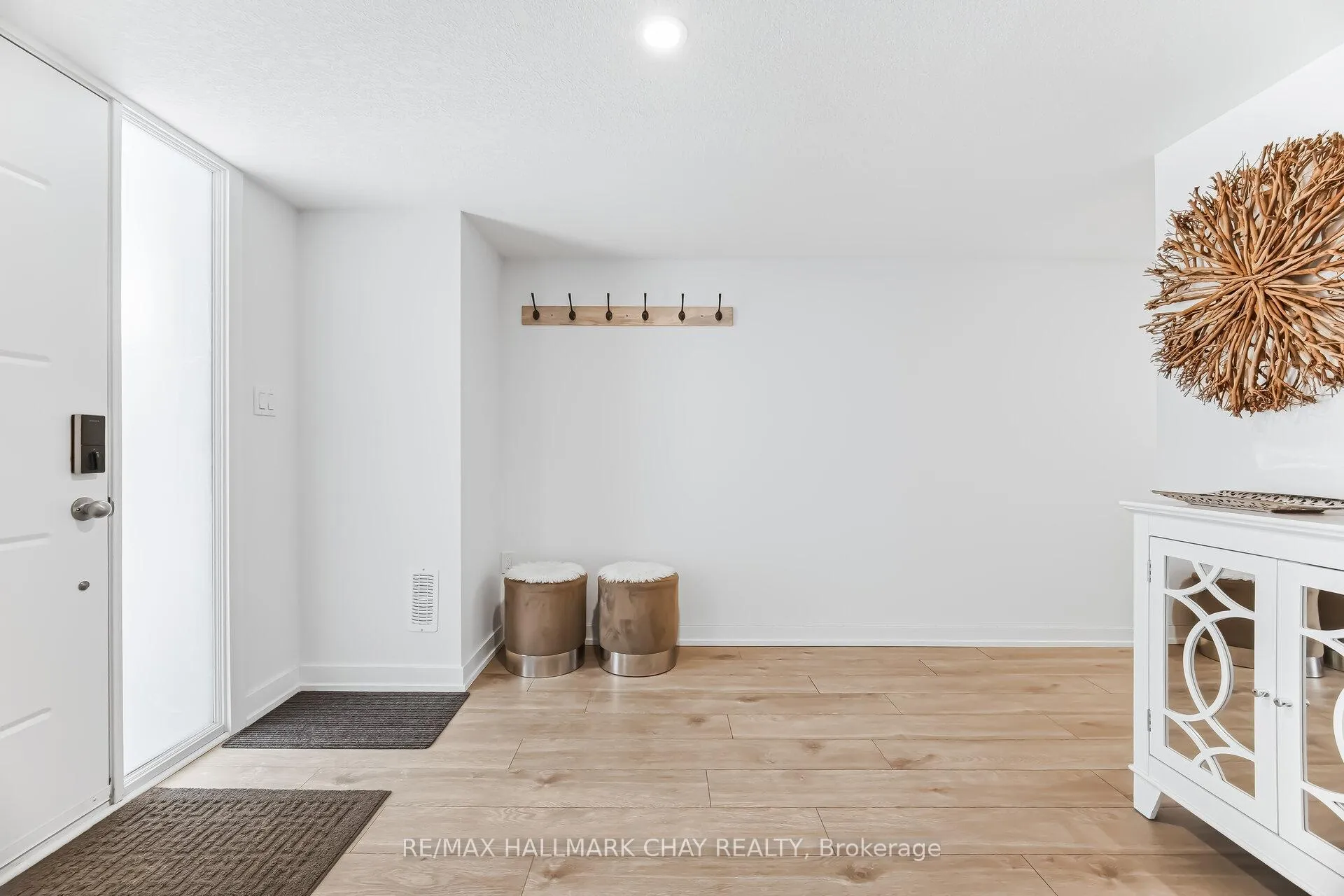 Photo 5 of Unit 84, 213 West Oak Trail, Kitchener — HOMEH