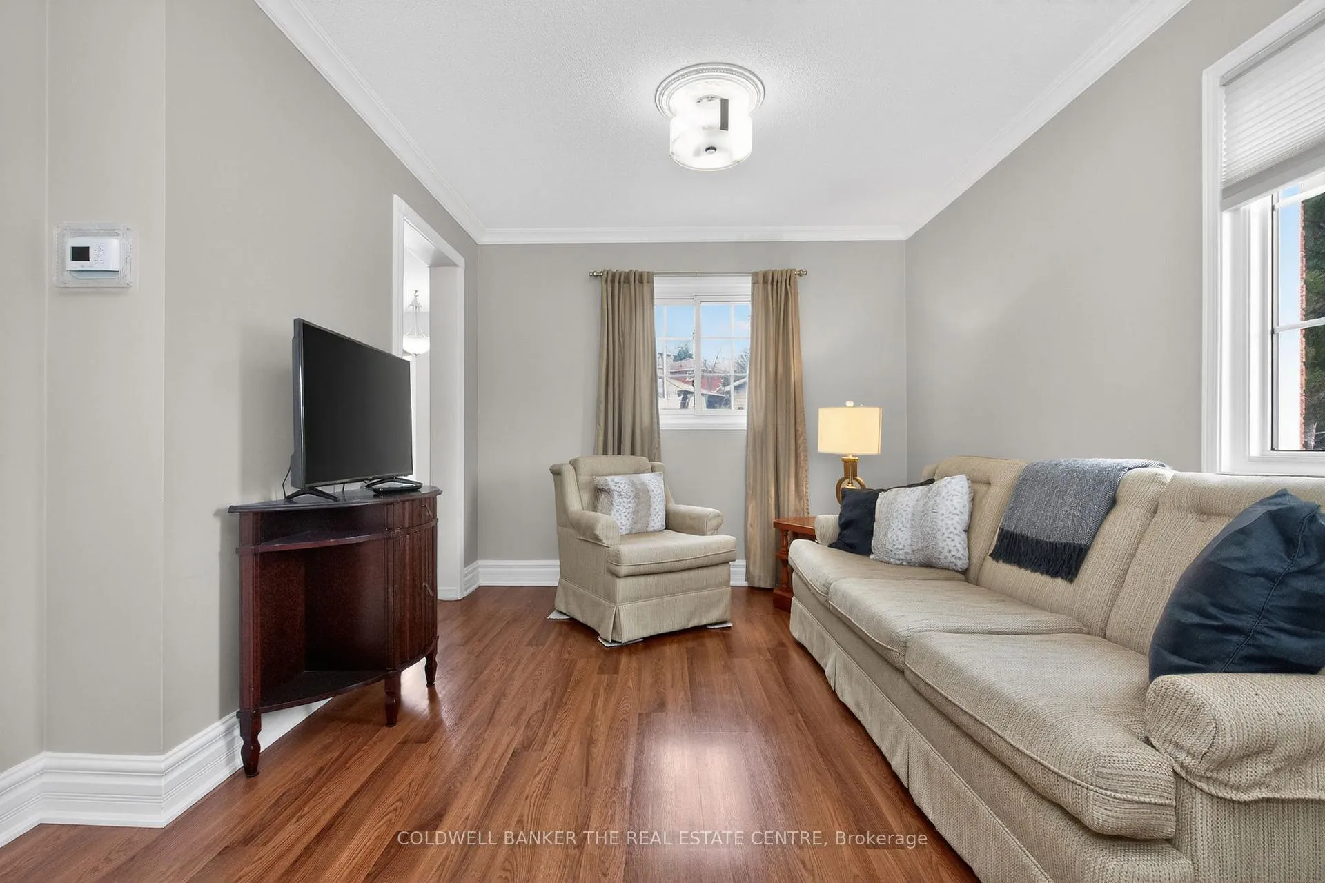 Photo 9 of 1 Mcdougall Drive, Barrie, West Bayfield — HOMEH