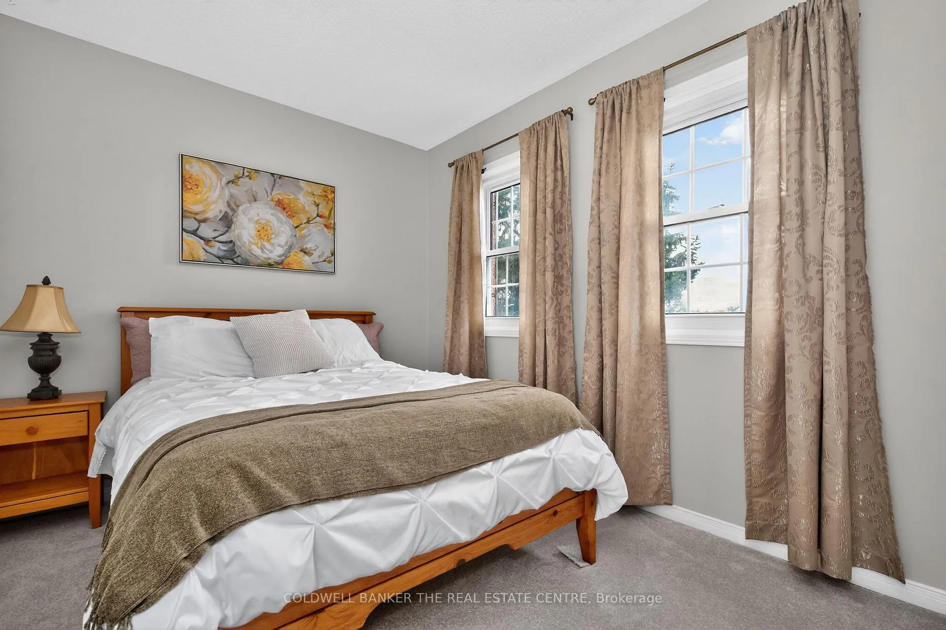 Photo 12 of 1 Mcdougall Drive, Barrie, West Bayfield — HOMEH