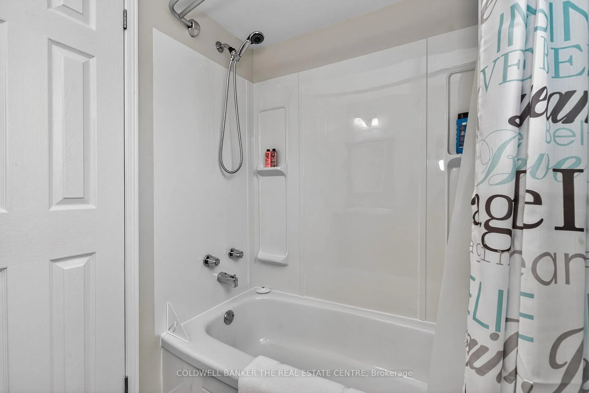 Photo 18 of 1 Mcdougall Drive, Barrie, West Bayfield — HOMEH