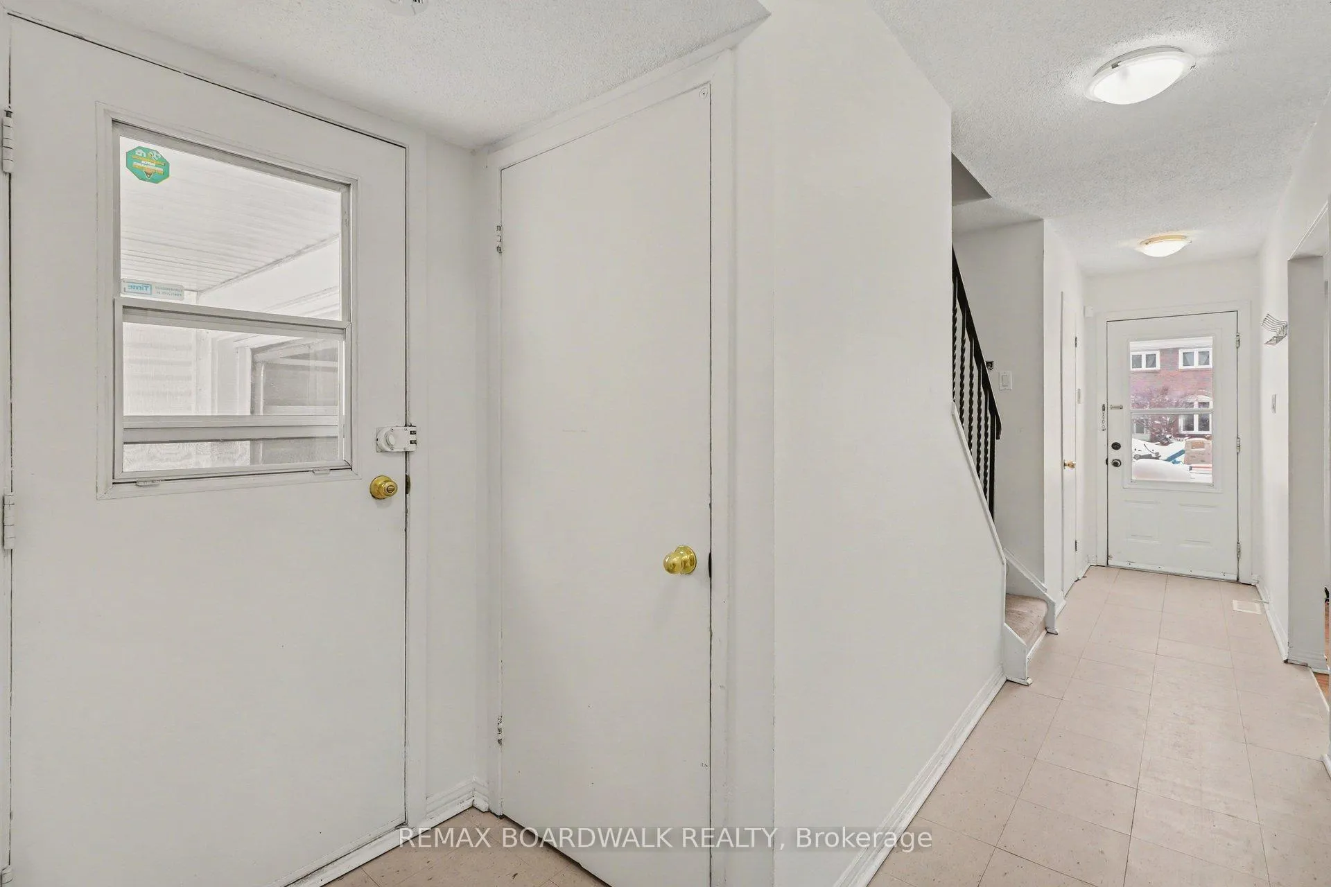 Photo 9 of 2508 Autumn Hill Crescent, Ottawa, Blackburn Hamlet (South) — HOMEH