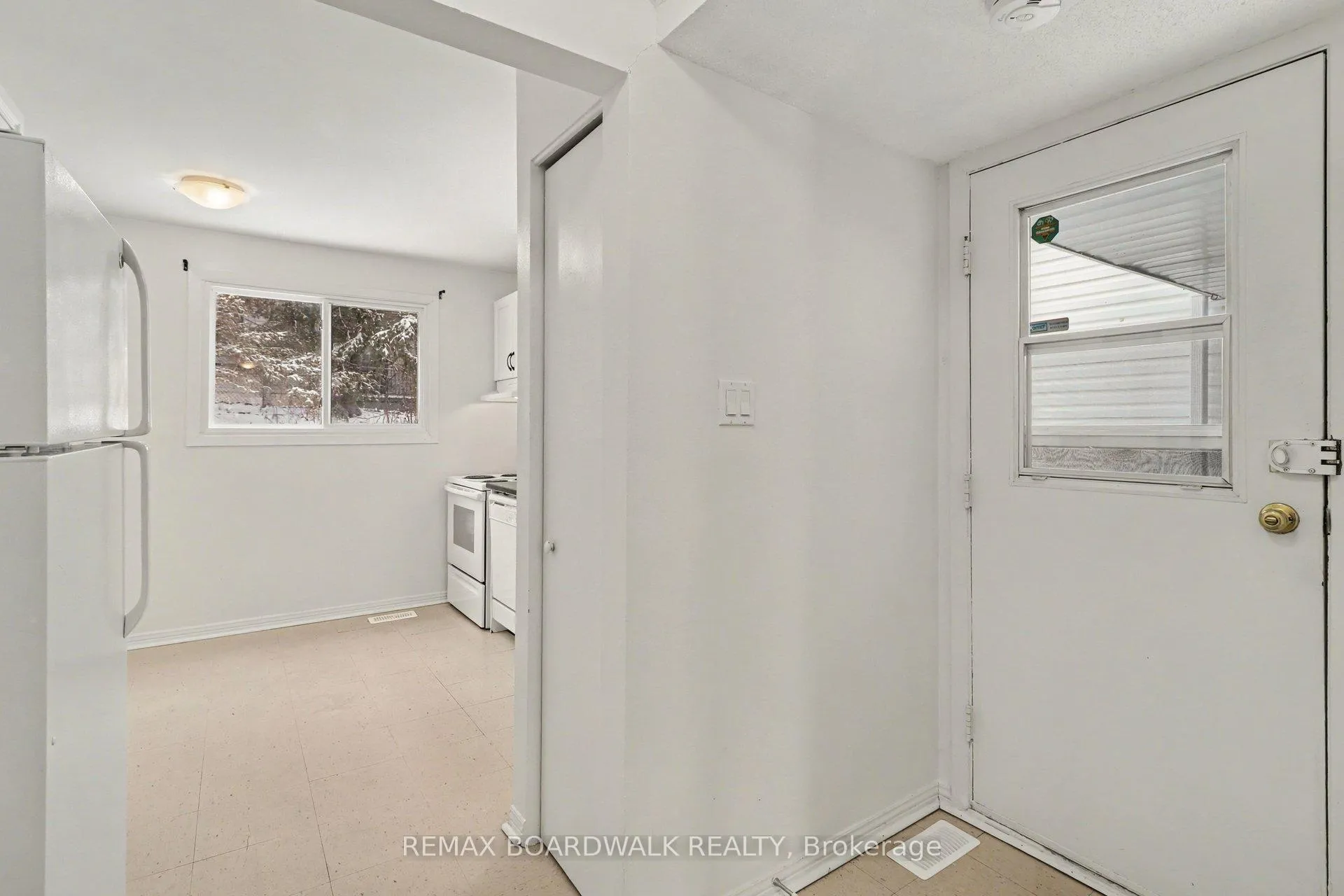 Photo 19 of 2508 Autumn Hill Crescent, Ottawa, Blackburn Hamlet (South) — HOMEH
