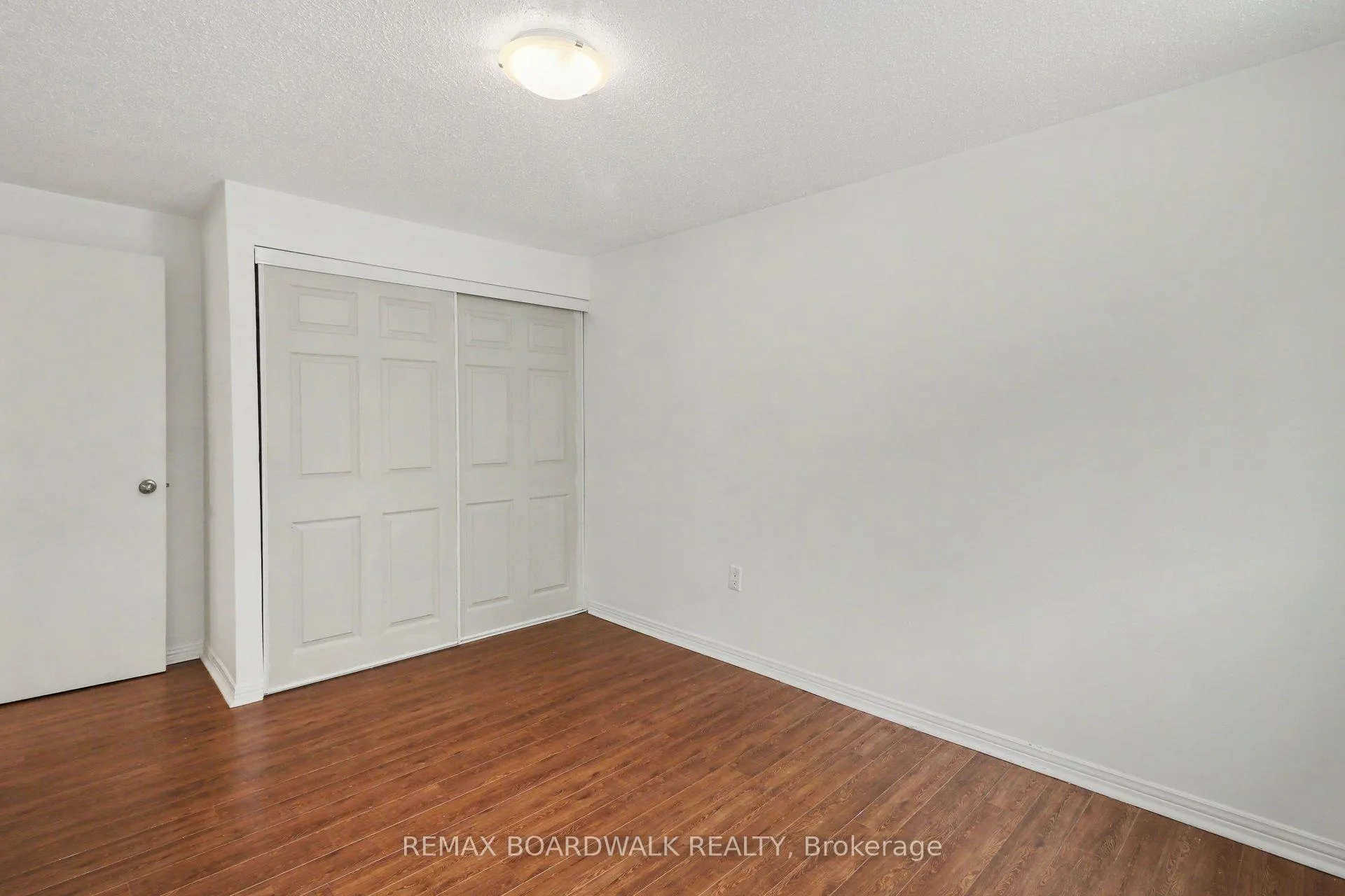 Photo 22 of 2508 Autumn Hill Crescent, Ottawa, Blackburn Hamlet (South) — HOMEH
