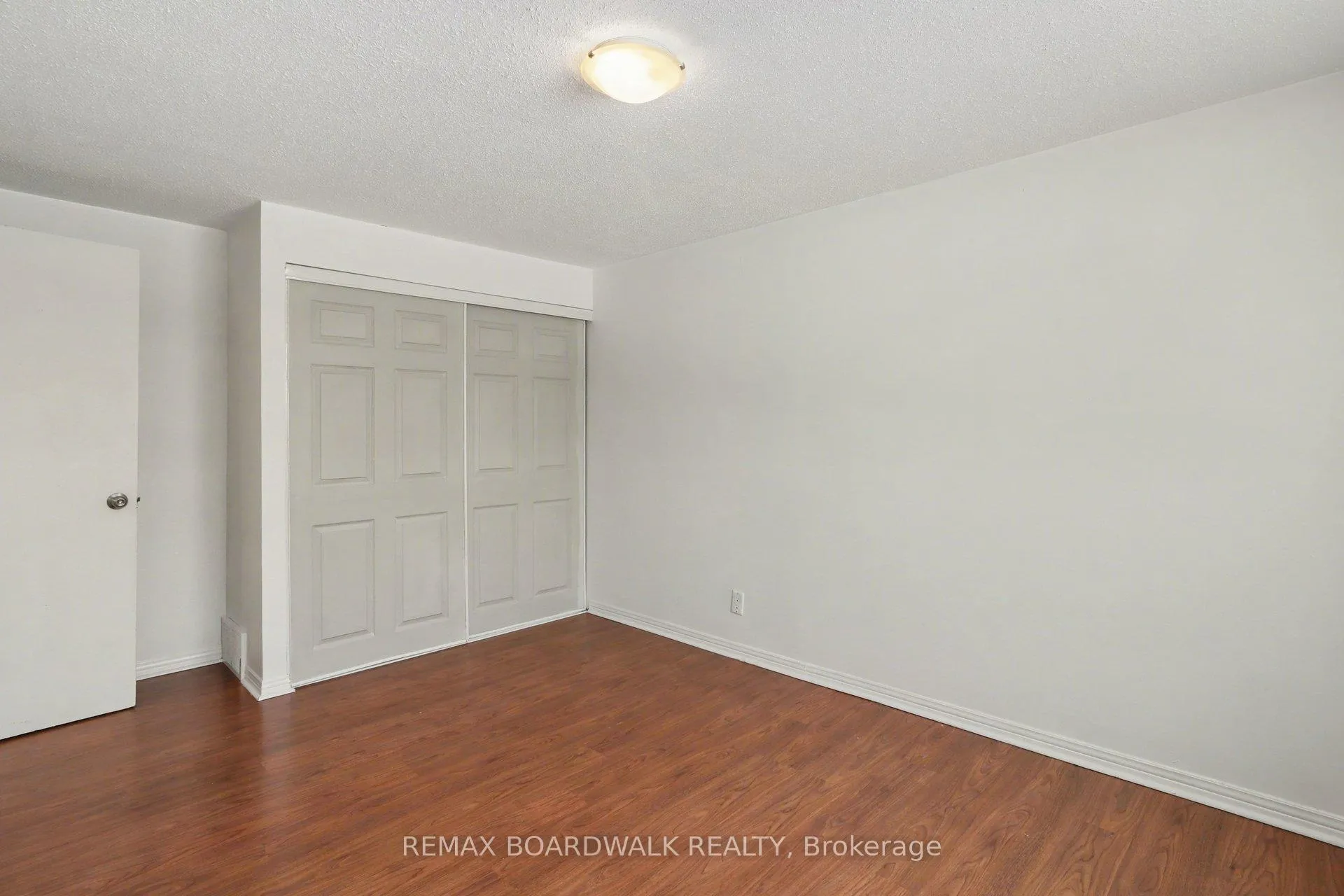 Photo 27 of 2508 Autumn Hill Crescent, Ottawa, Blackburn Hamlet (South) — HOMEH
