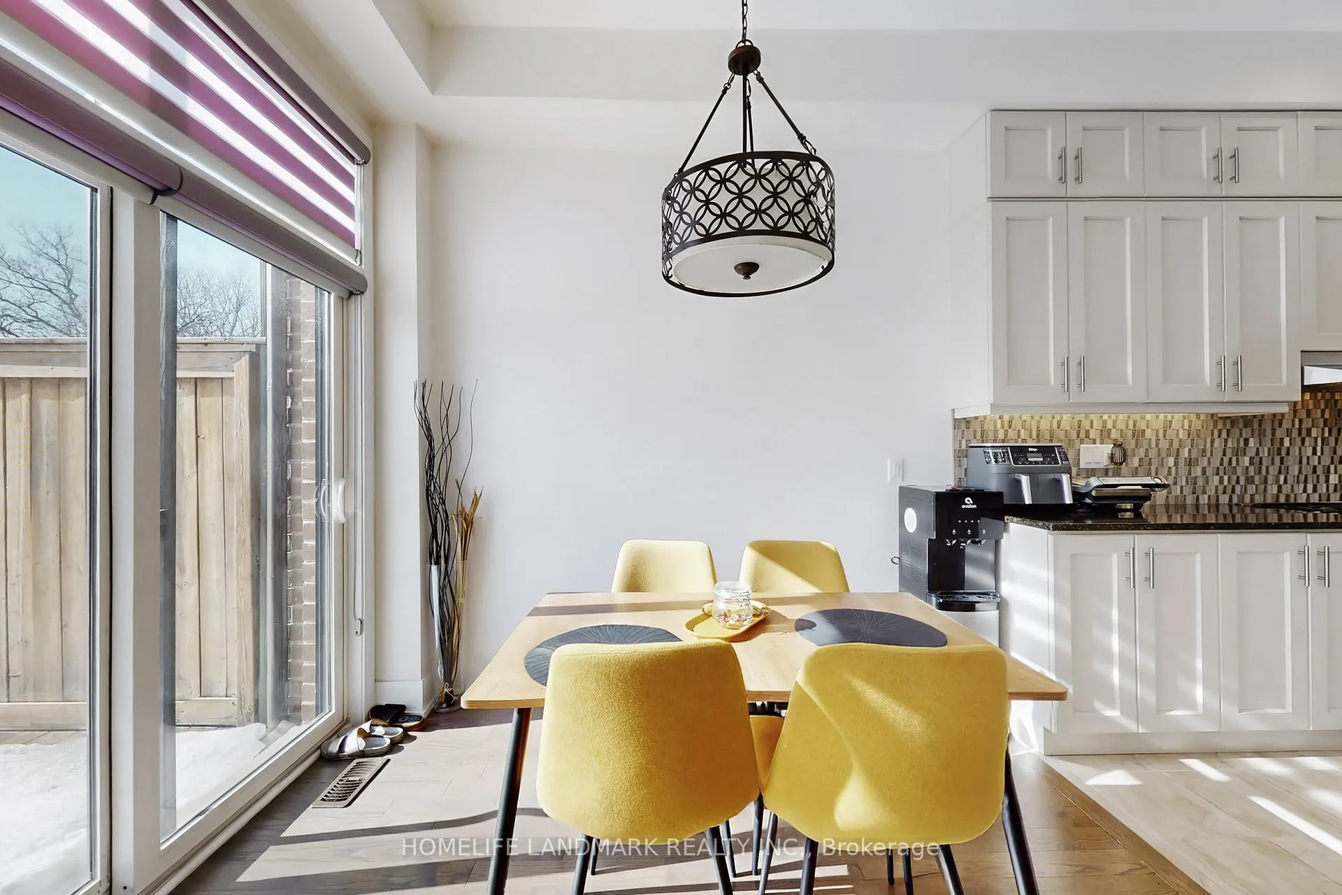 Photo 8 of 22 Crestridge Drive, Vaughan, Patterson — HOMEH