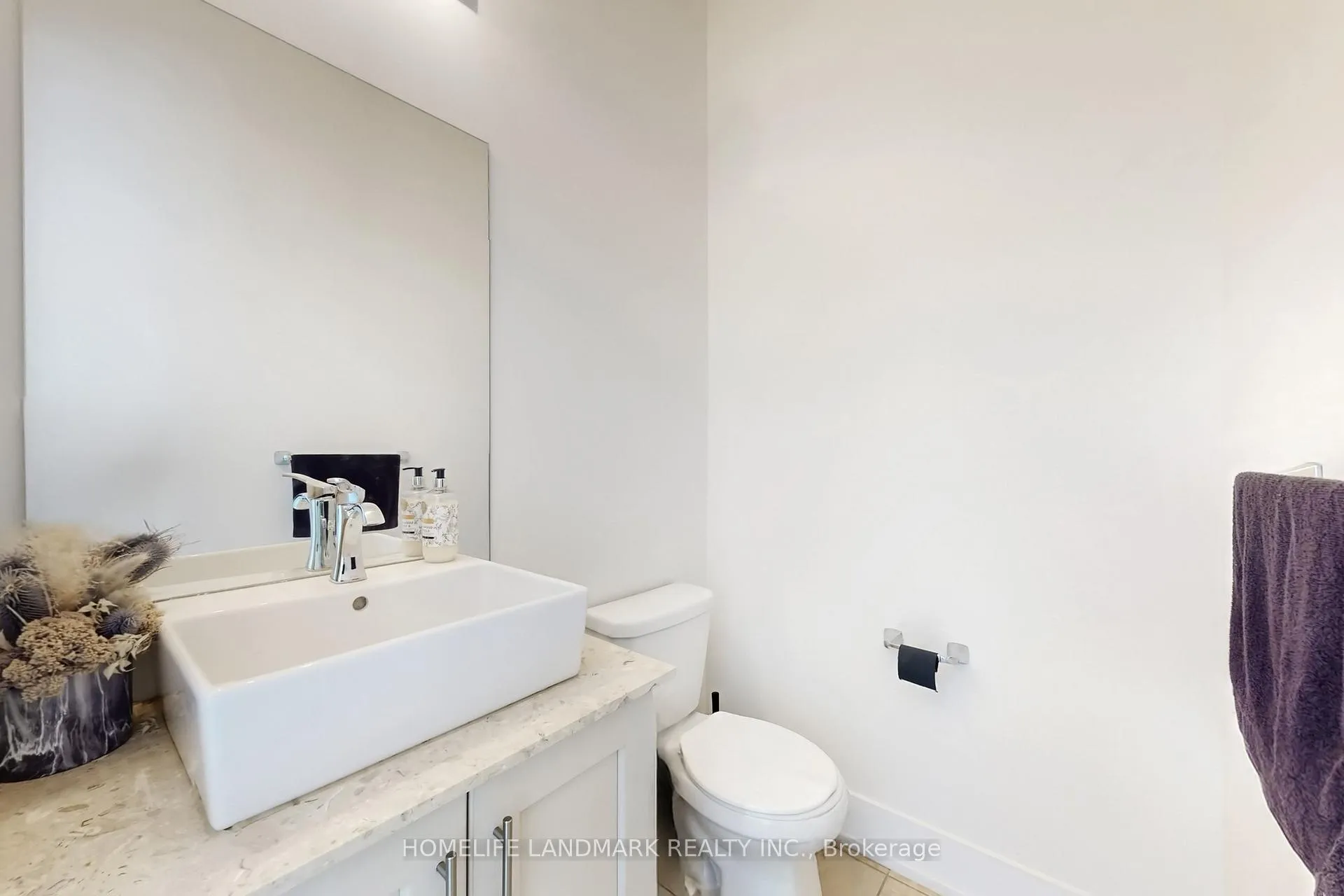 Photo 16 of 22 Crestridge Drive, Vaughan, Patterson — HOMEH