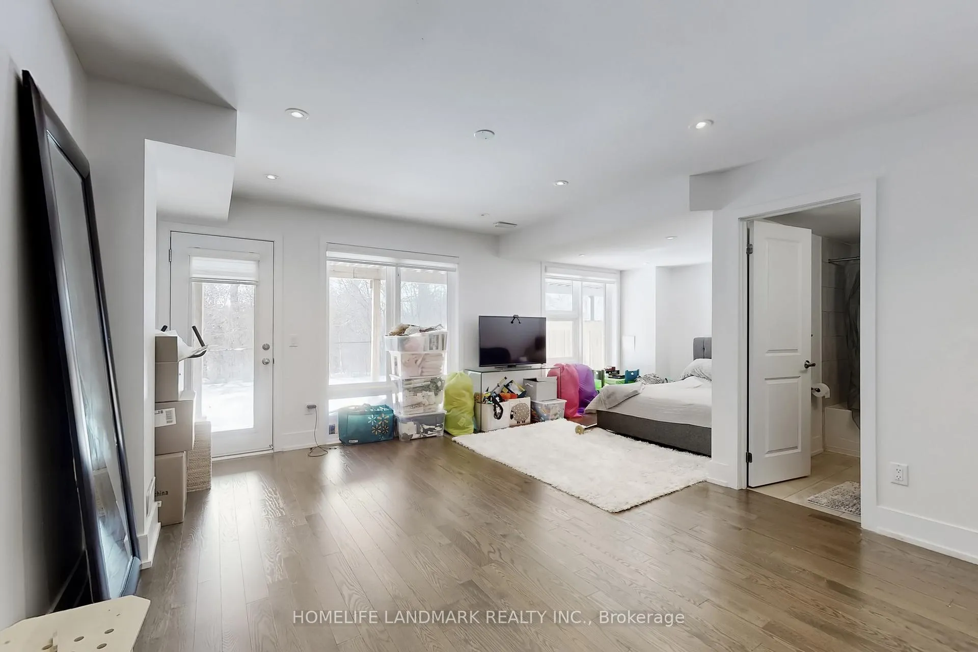Photo 23 of 22 Crestridge Drive, Vaughan, Patterson — HOMEH