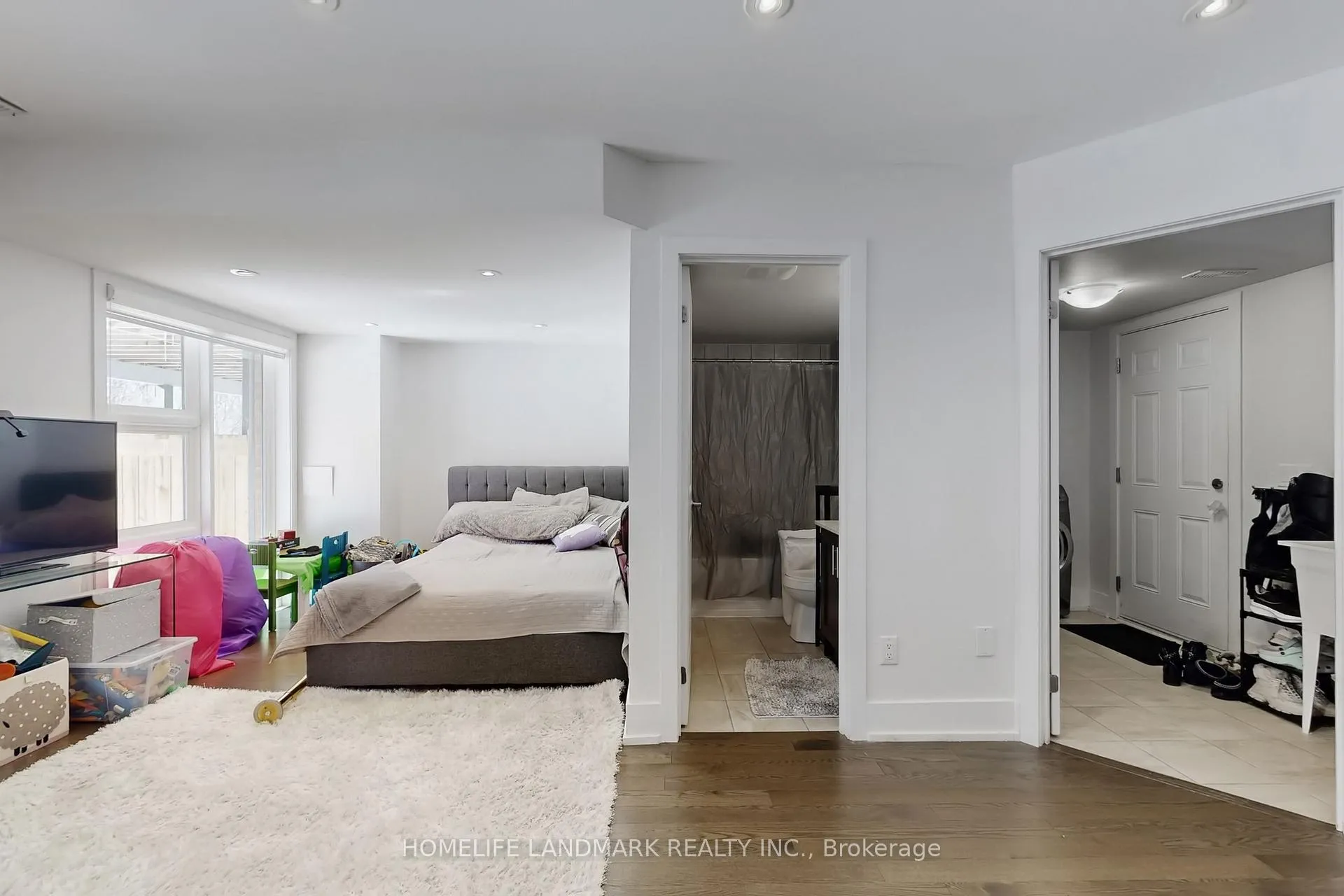 Photo 25 of 22 Crestridge Drive, Vaughan, Patterson — HOMEH