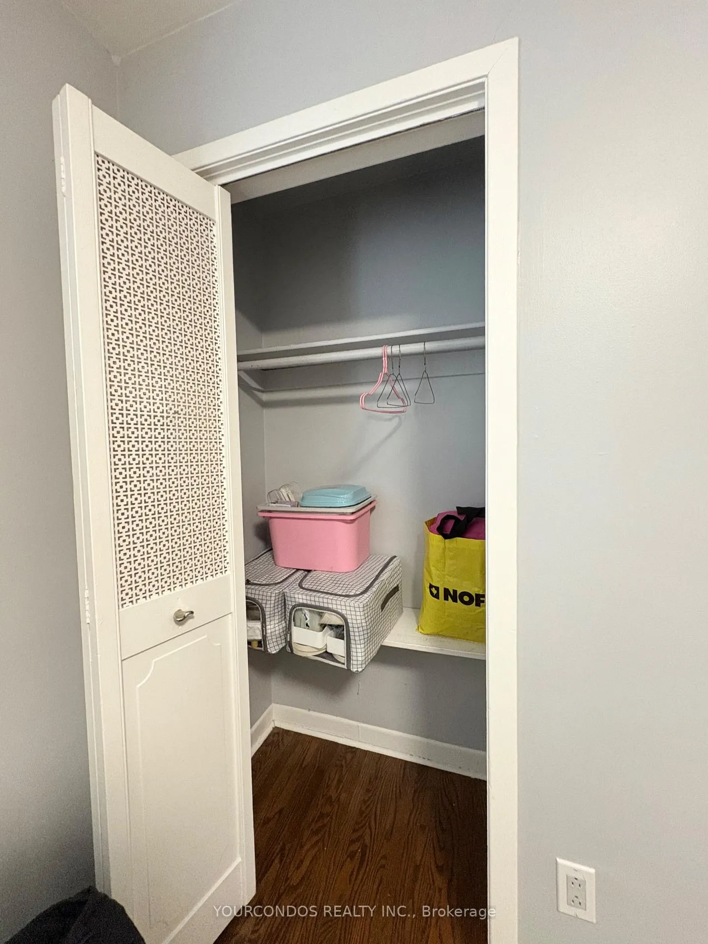 Photo 9 of Unit Upper B, 31 Markhaven Road, Markham, Unionville — HOMEH