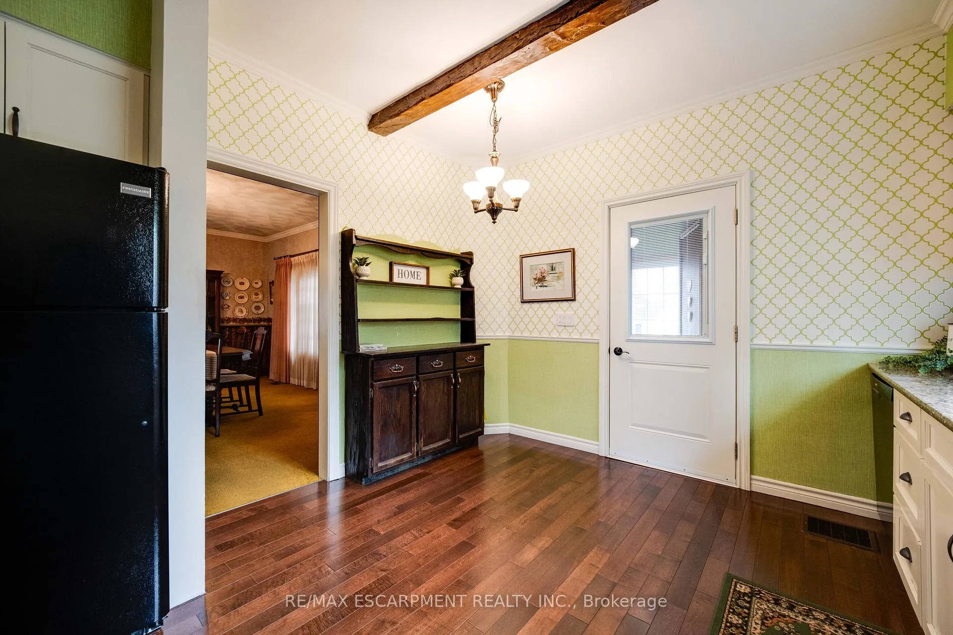 Photo 10 of 46 Jane Street, Brant, Paris — HOMEH