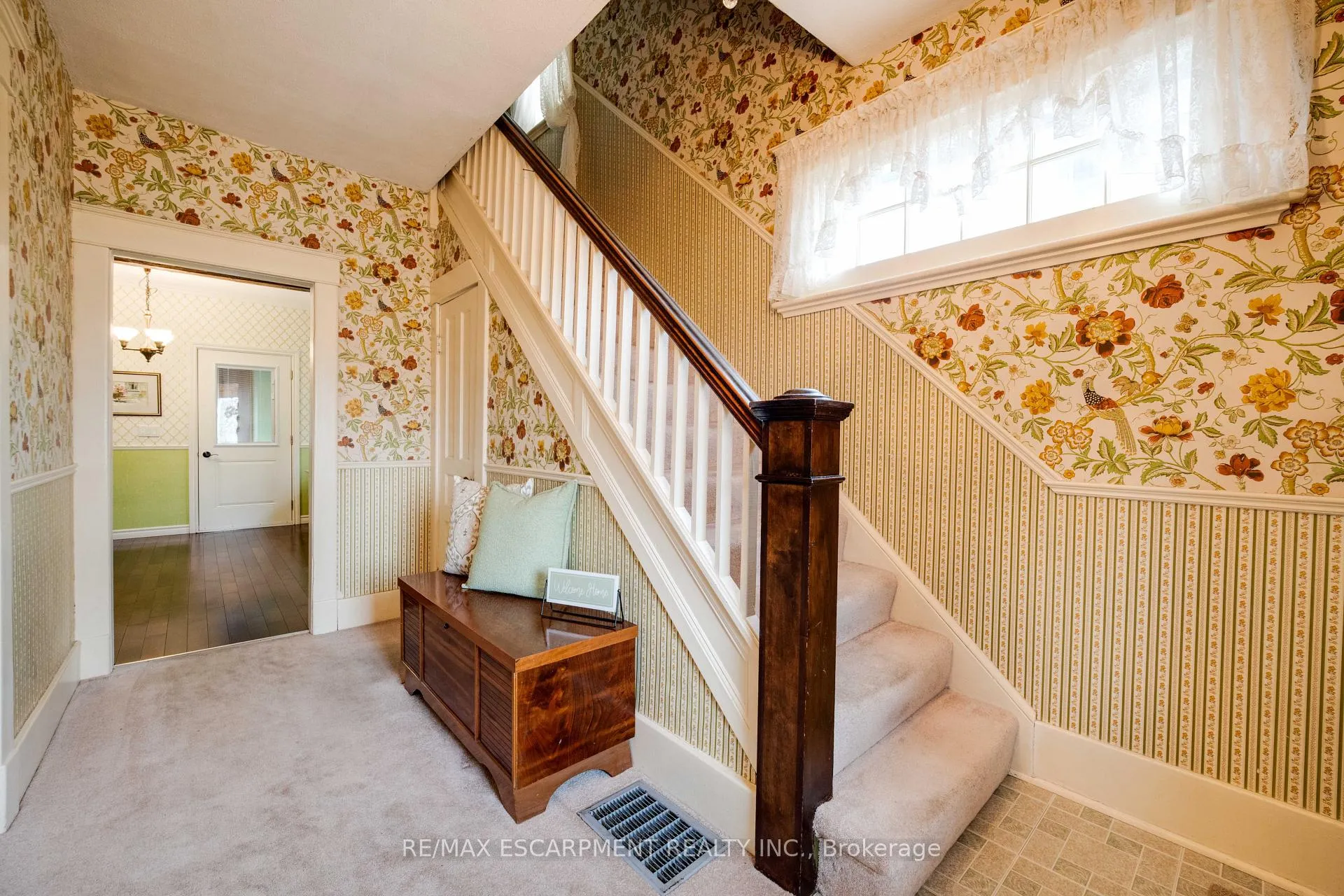 Photo 19 of 46 Jane Street, Brant, Paris — HOMEH