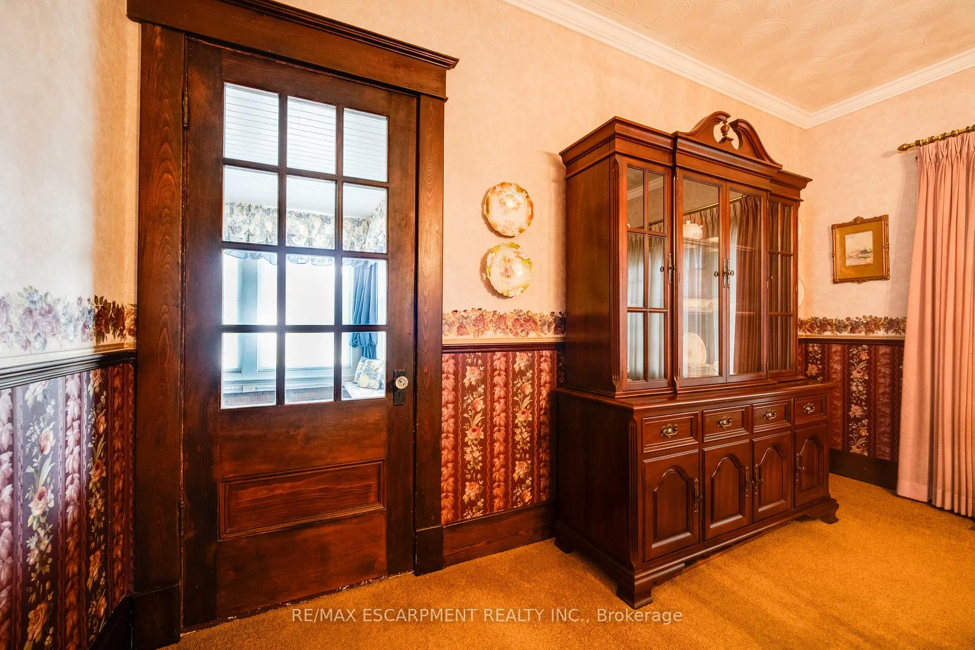 Photo 31 of 46 Jane Street, Brant, Paris — HOMEH