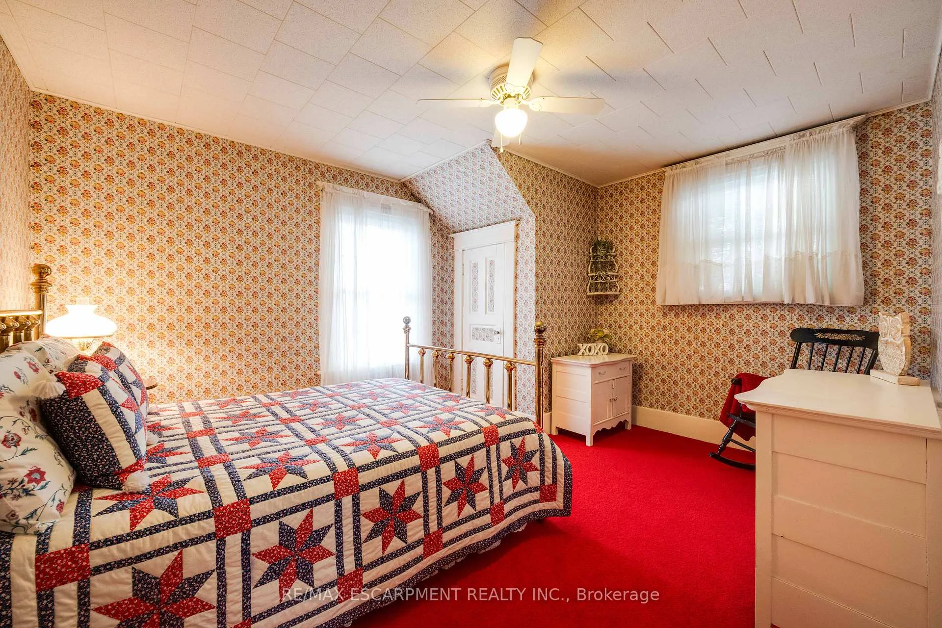 Photo 35 of 46 Jane Street, Brant, Paris — HOMEH