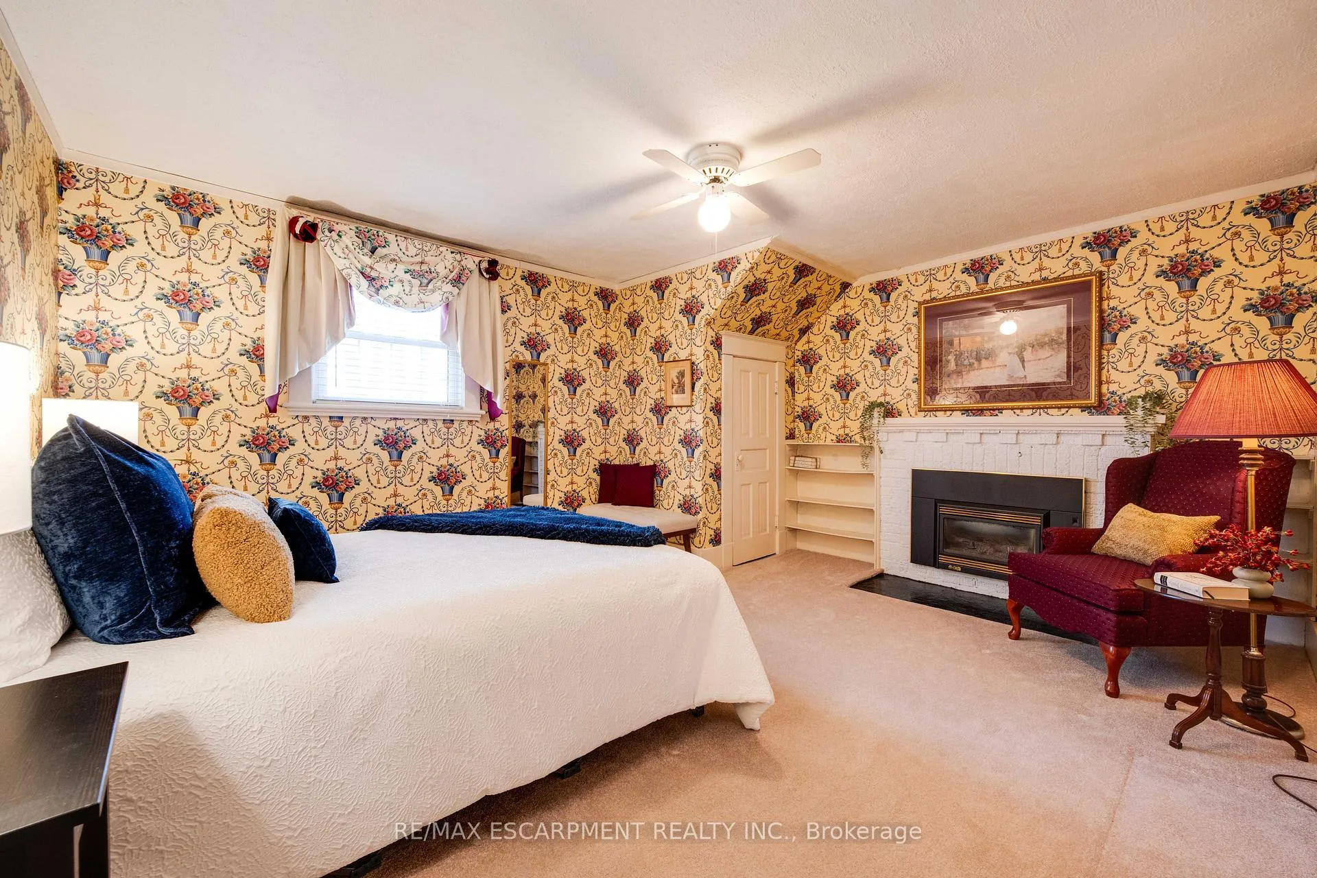 Photo 44 of 46 Jane Street, Brant, Paris — HOMEH