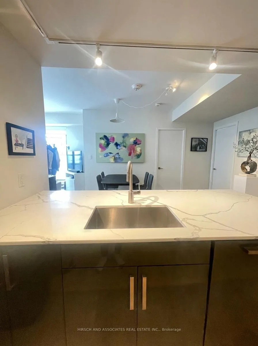 Photo 5 of Unit 512, 430 Roncesvalles Avenue, Toronto, Roncesvalles — HOMEH