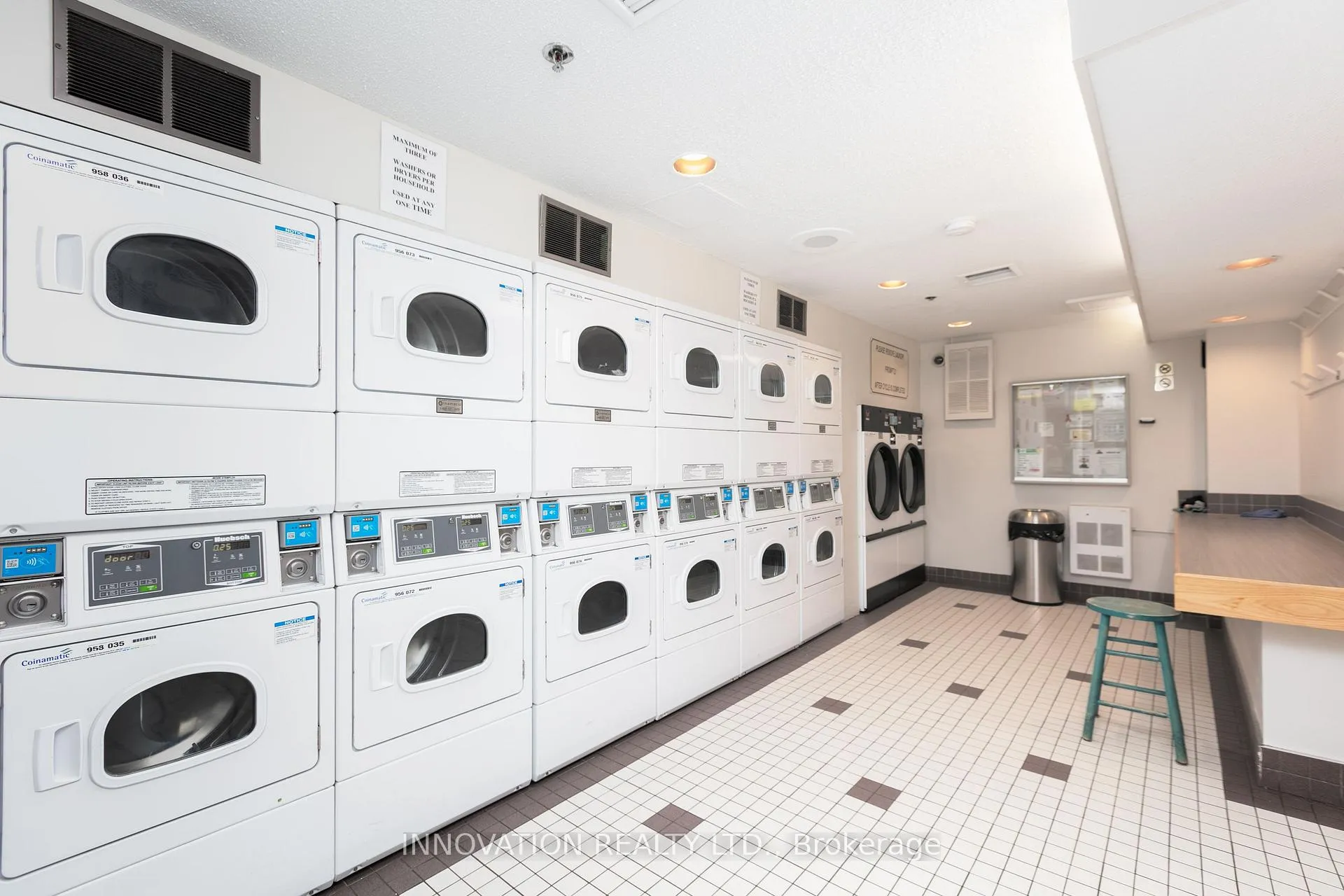 Photo 11 of Unit 1810, 1081 Amleside Drive, Ottawa — HOMEH