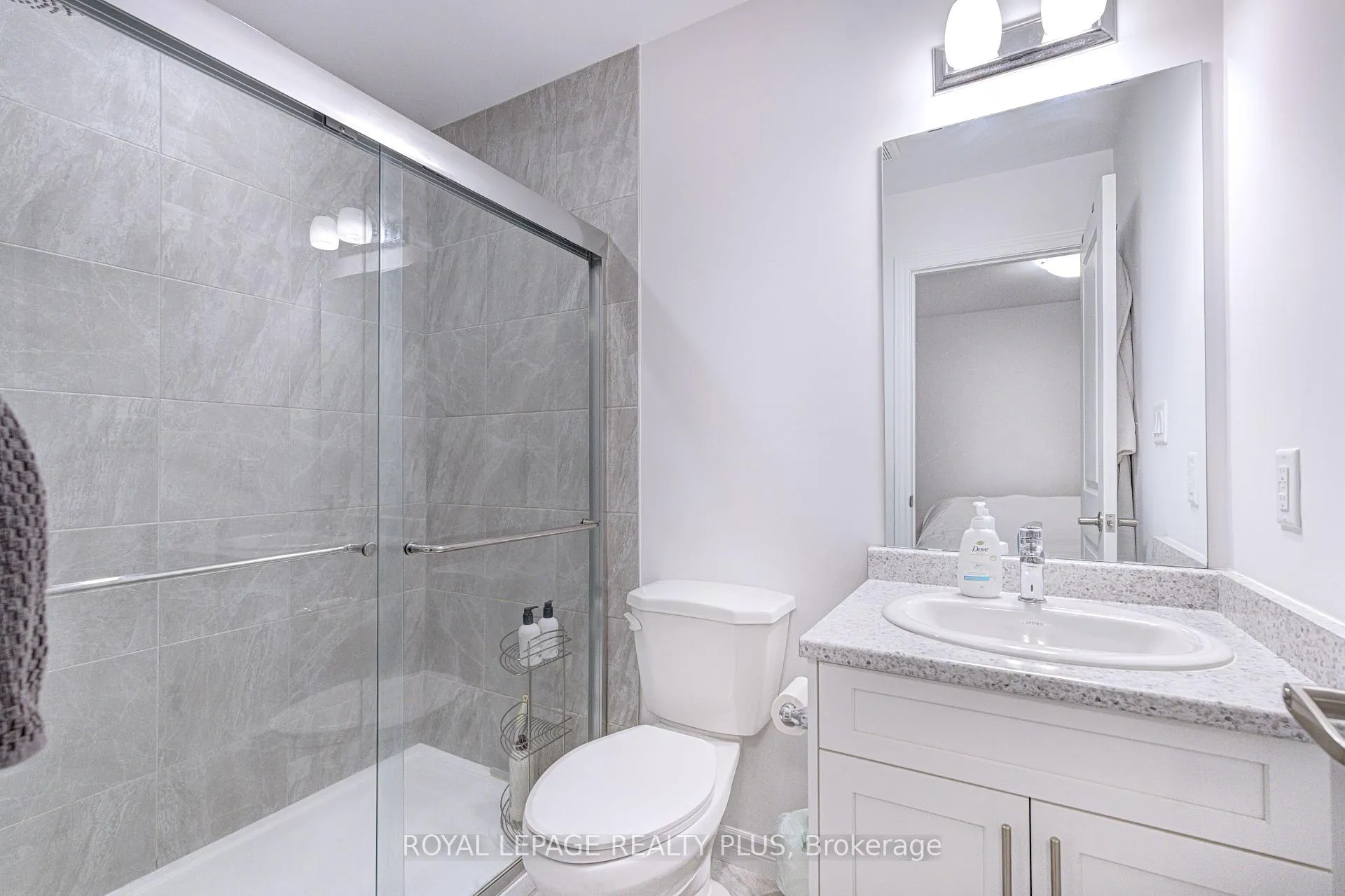 Photo 22 of Unit 98, 61 Soho Street, Hamilton, Stoney Creek Mountain — HOMEH