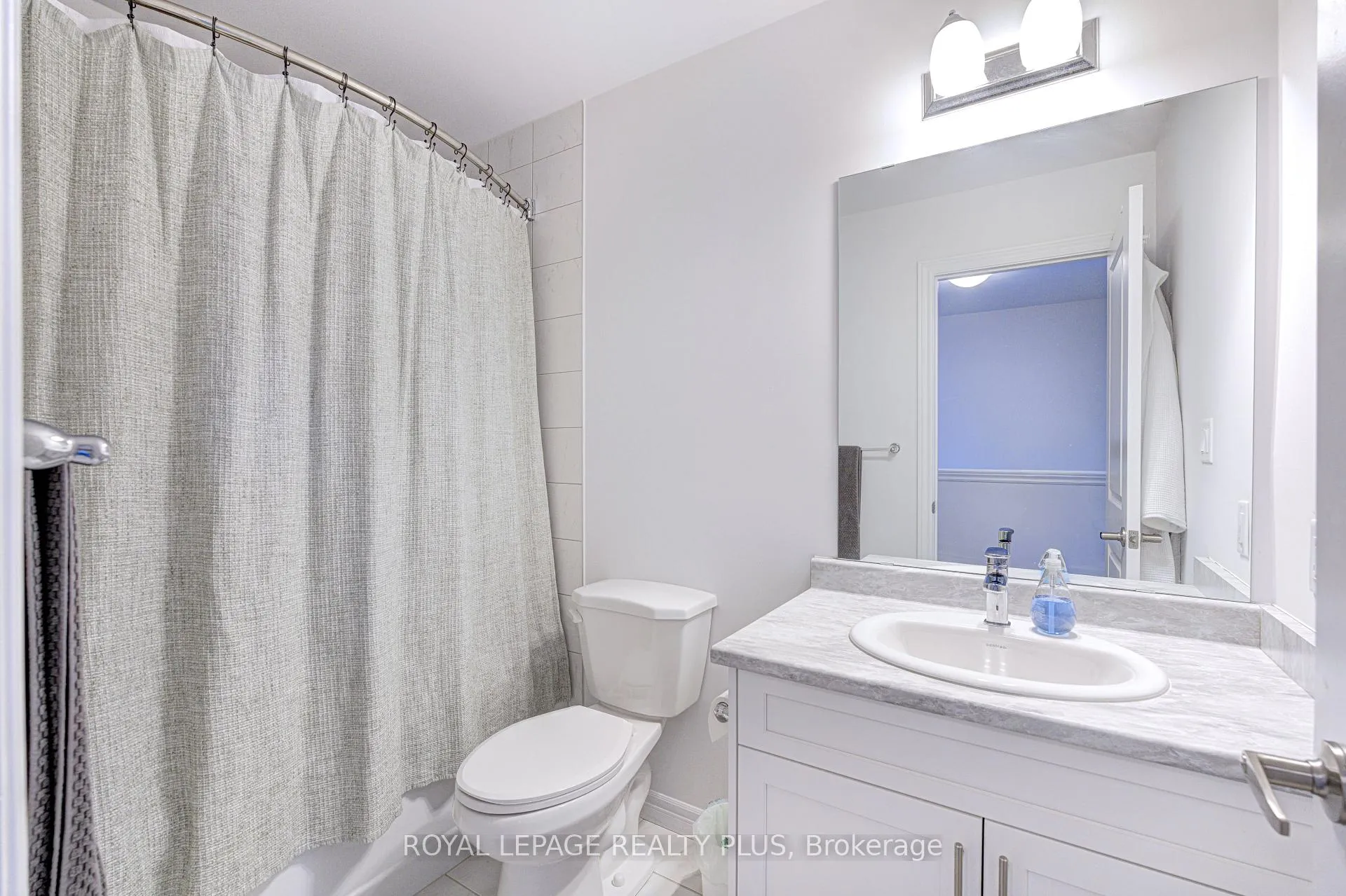 Photo 28 of Unit 98, 61 Soho Street, Hamilton, Stoney Creek Mountain — HOMEH
