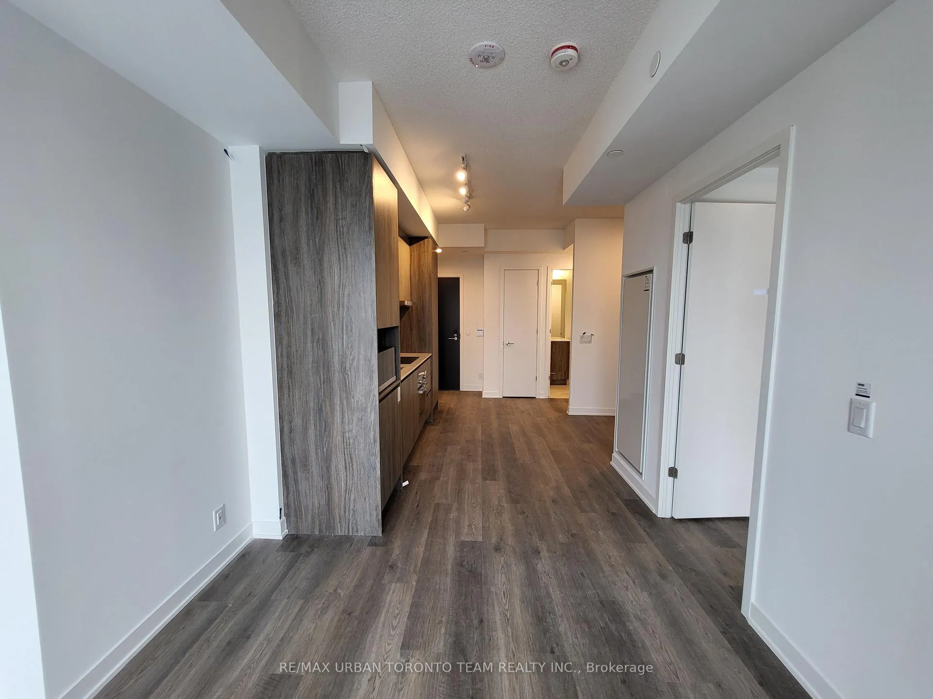 Photo 2 of Unit 3305, 180 Front Street E, Toronto, Moss Park — HOMEH