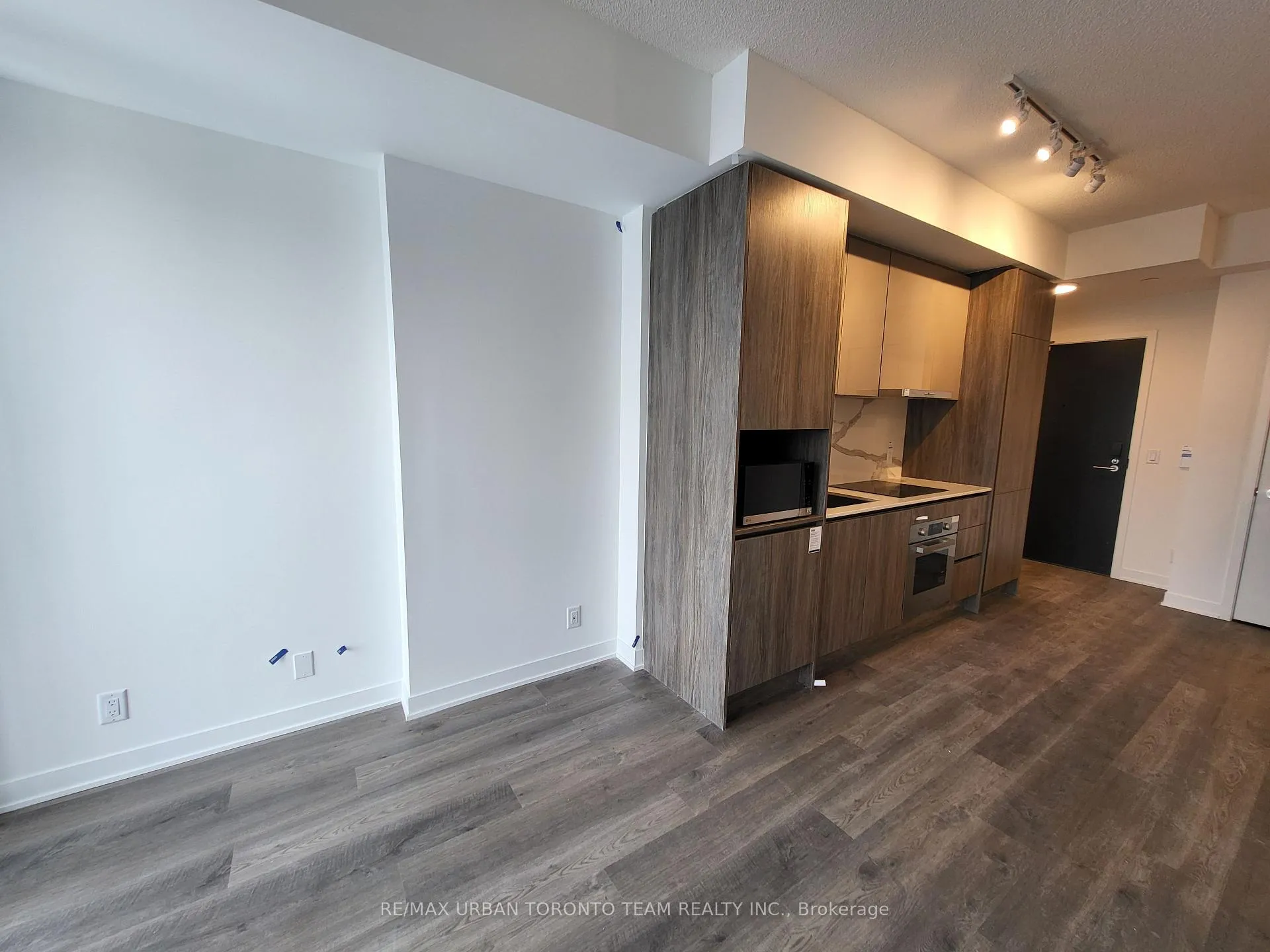 Photo 11 of Unit 3305, 180 Front Street E, Toronto, Moss Park — HOMEH