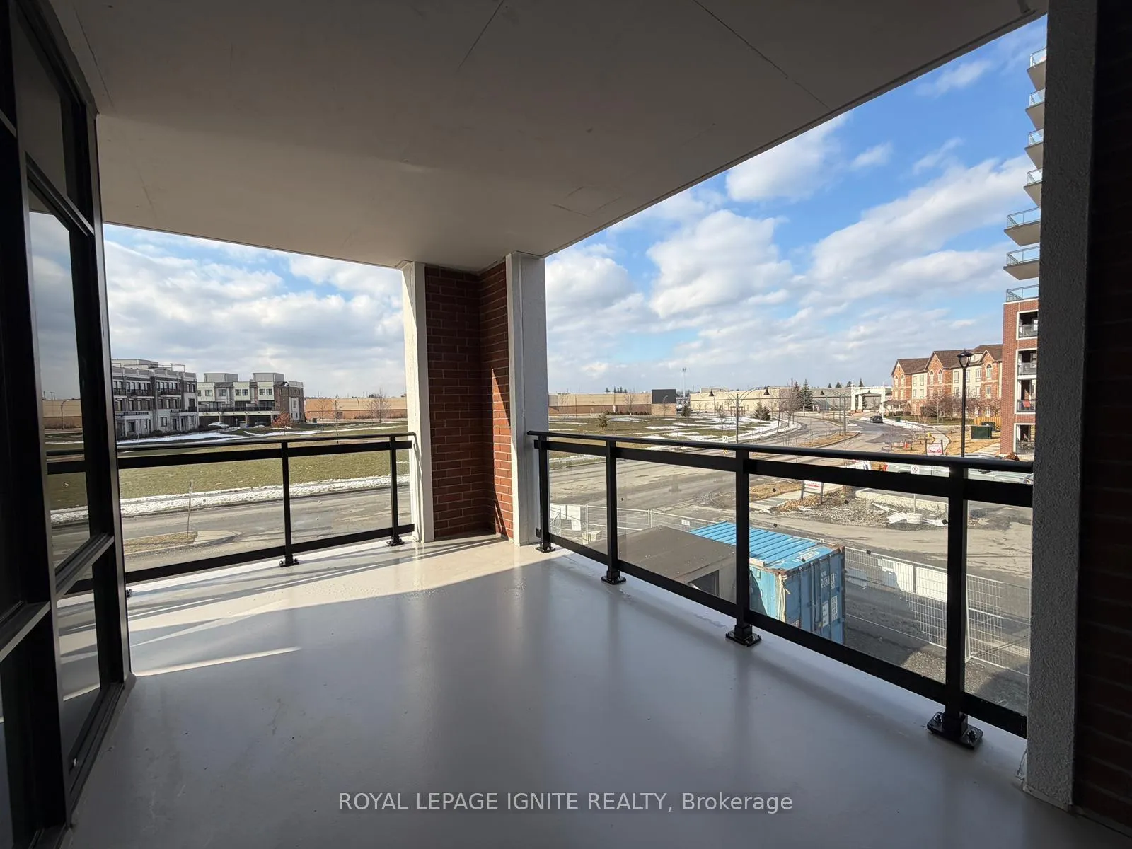 Photo 6 of Unit 207, 51 Clarington Boulevard, Clarington, Bowmanville — HOMEH