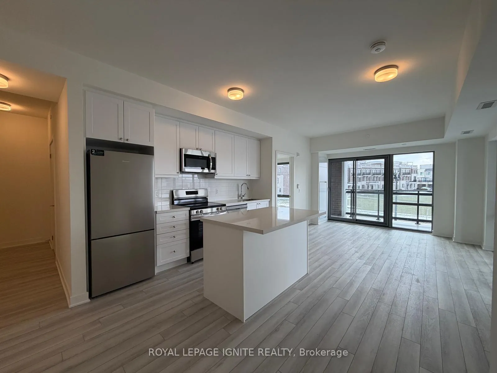 Photo 7 of Unit 207, 51 Clarington Boulevard, Clarington, Bowmanville — HOMEH