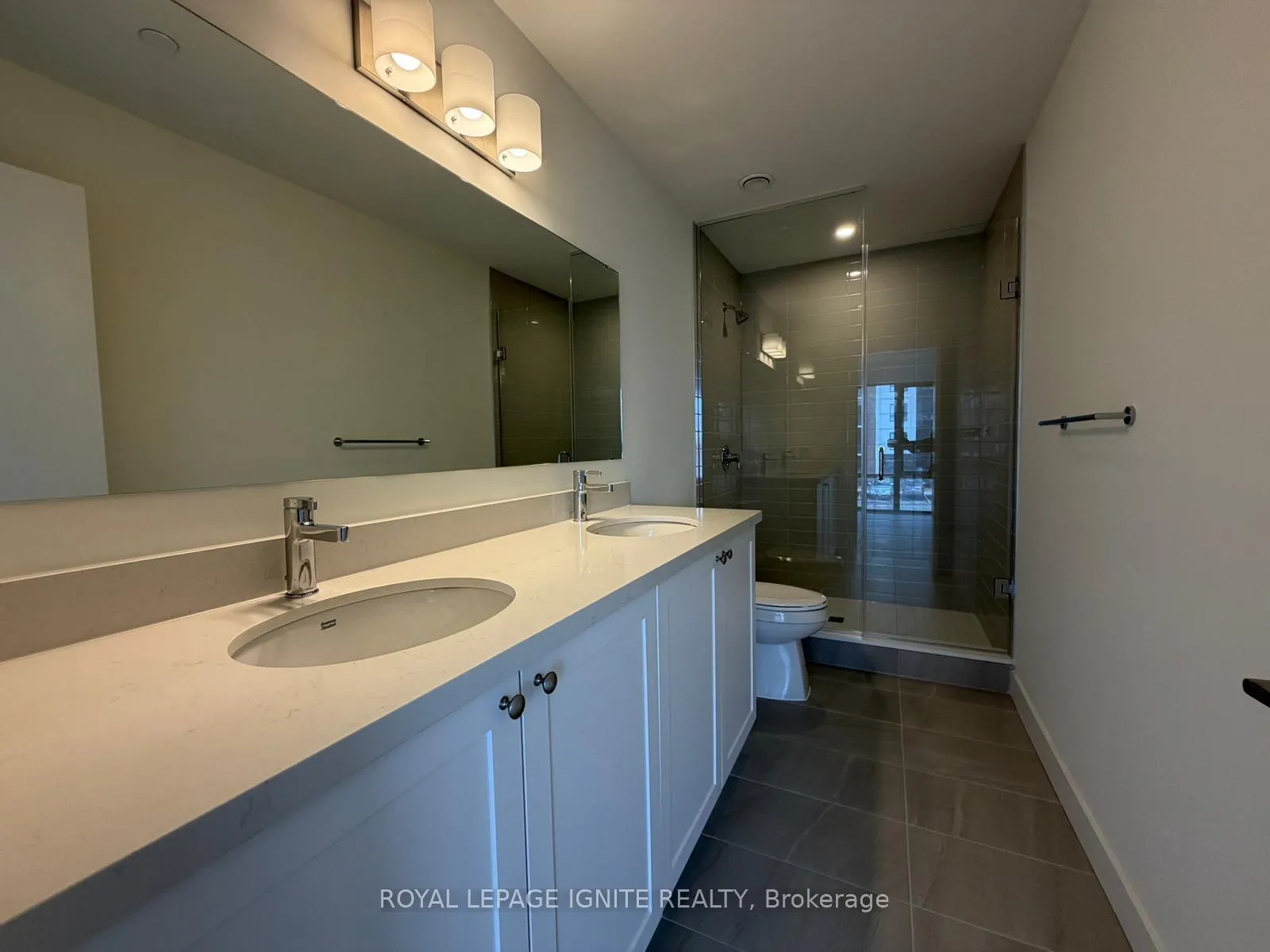 Photo 13 of Unit 207, 51 Clarington Boulevard, Clarington, Bowmanville — HOMEH