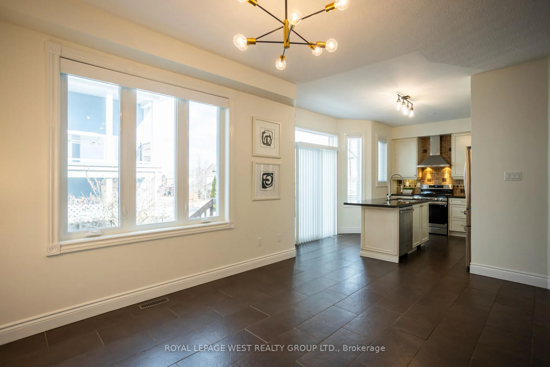Photo 4 of 52 Long Island Crescent, Scarborough, Centennial Scarborough — HOMEH