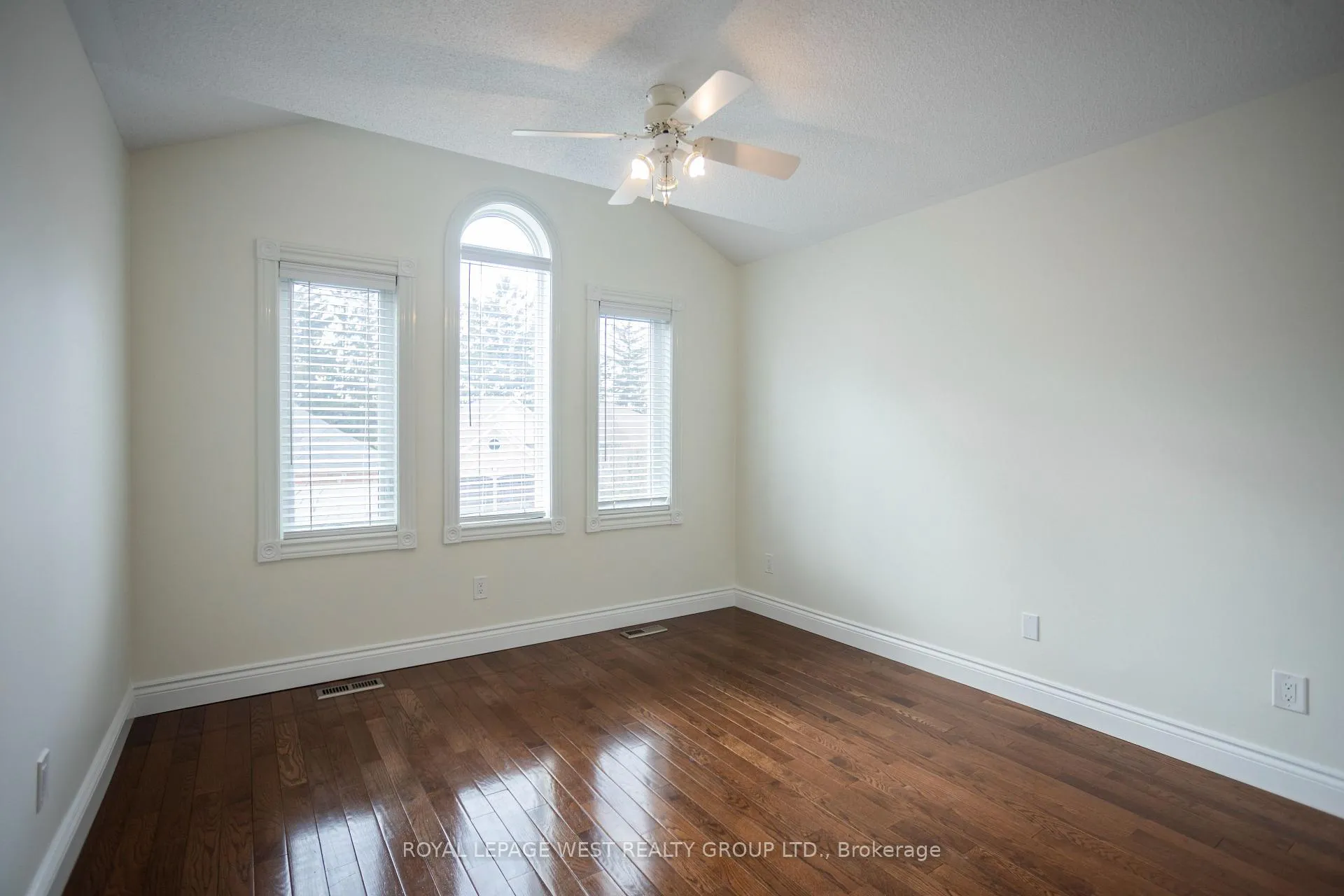 Photo 9 of 52 Long Island Crescent, Scarborough, Centennial Scarborough — HOMEH