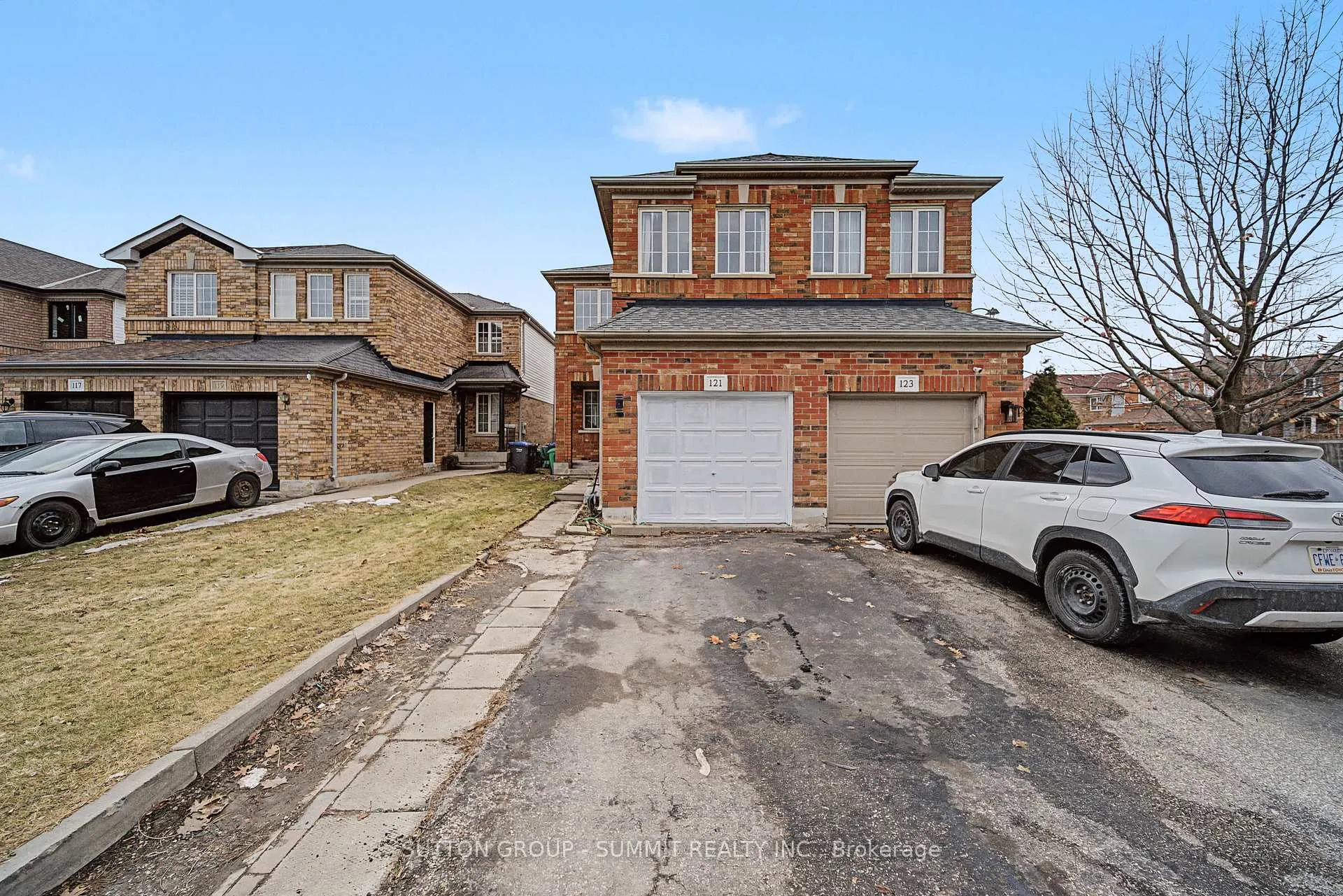 Photo 1 of 121 Willow Park Drive, Brampton, Sandringham-Wellington — HOMEH