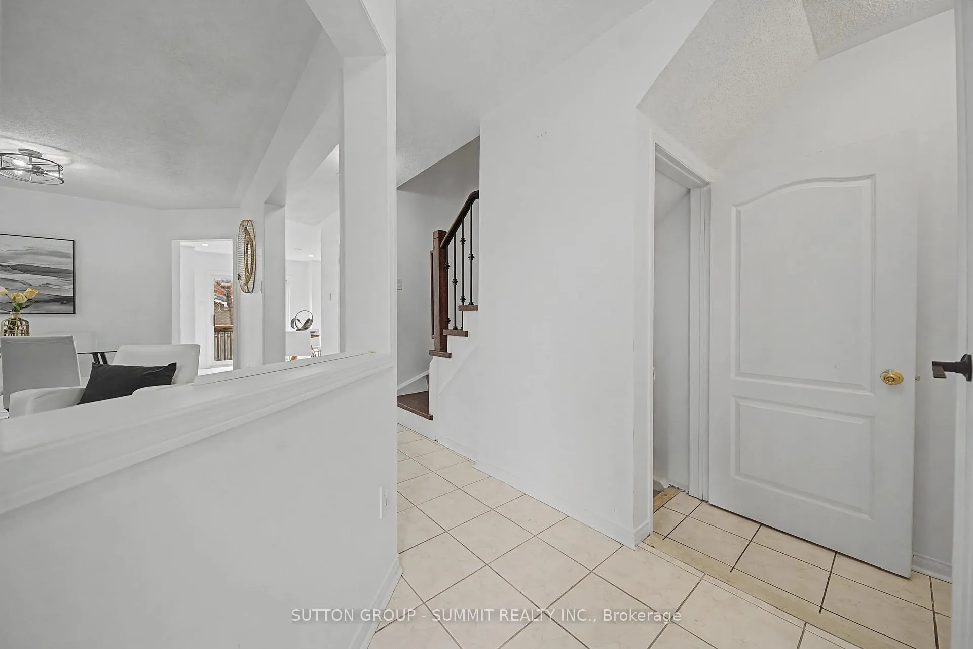 Photo 9 of 121 Willow Park Drive, Brampton, Sandringham-Wellington — HOMEH