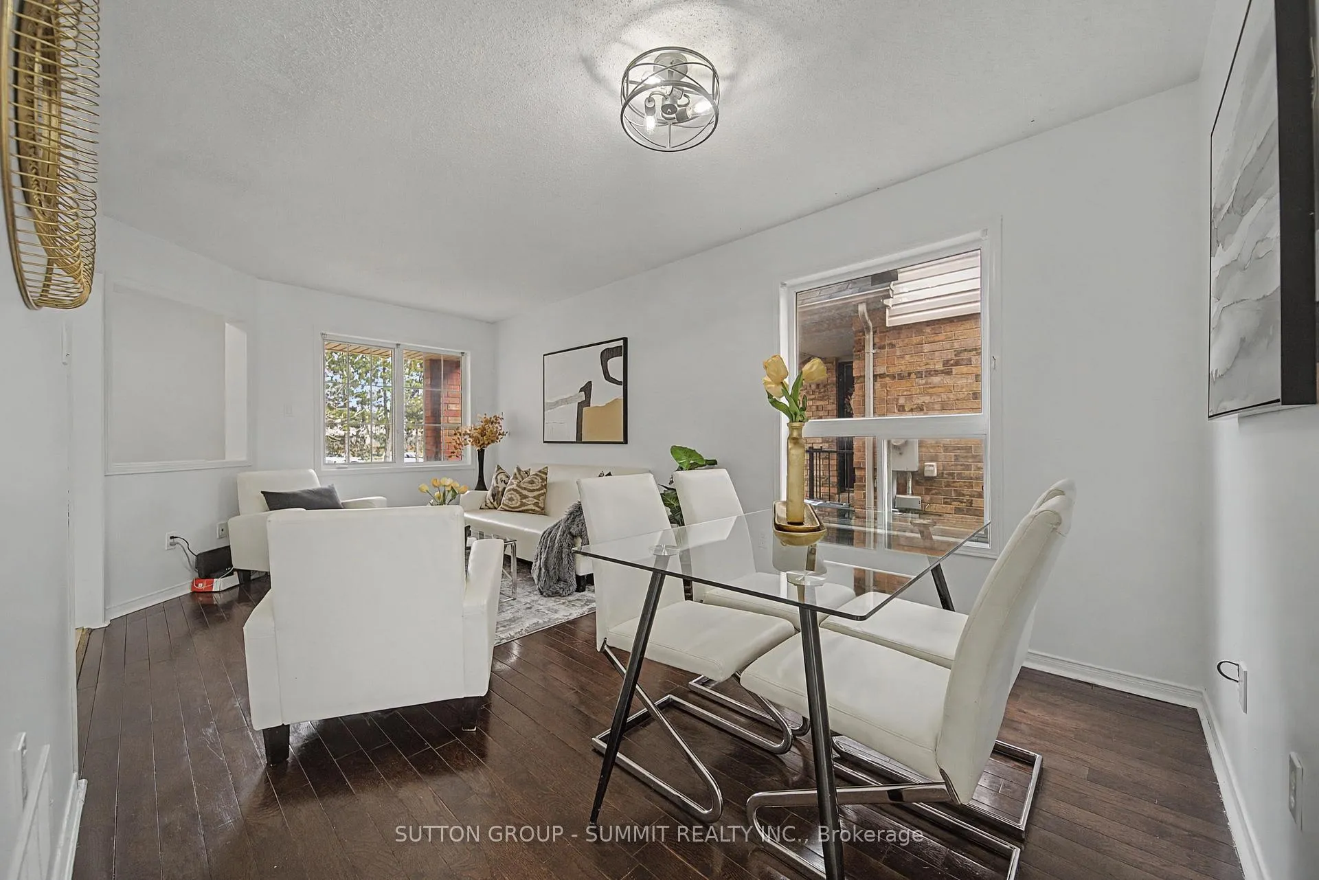 Photo 11 of 121 Willow Park Drive, Brampton, Sandringham-Wellington — HOMEH