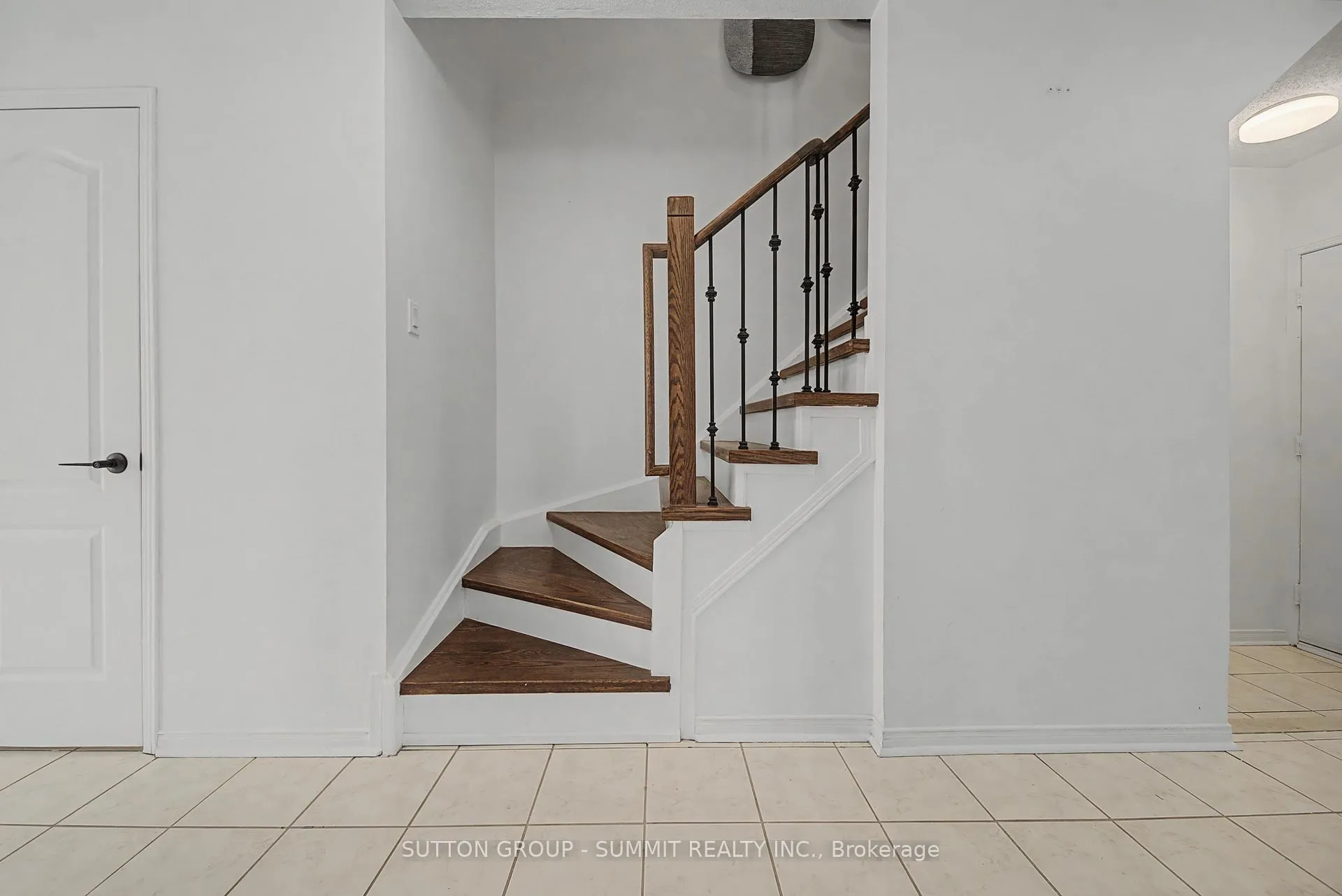 Photo 14 of 121 Willow Park Drive, Brampton, Sandringham-Wellington — HOMEH
