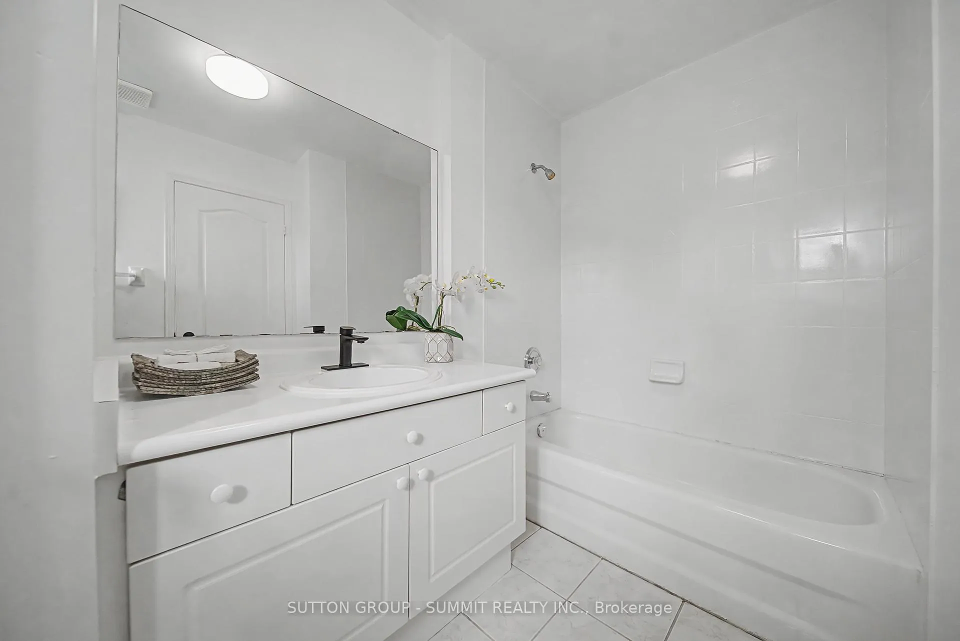 Photo 27 of 121 Willow Park Drive, Brampton, Sandringham-Wellington — HOMEH