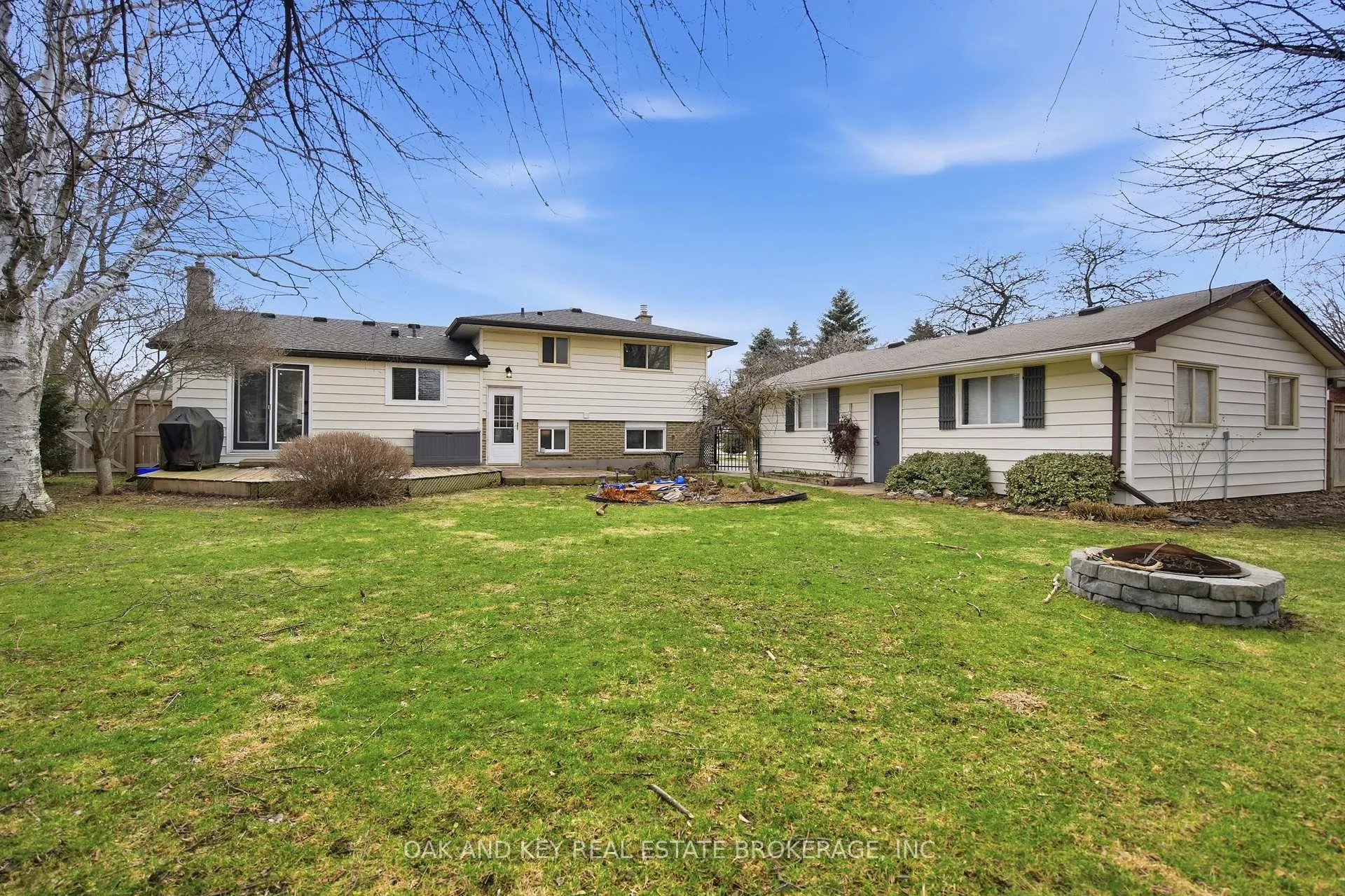 Photo 29 of 207 Simcoe Court, Middlesex Centre, Komoka — HOMEH