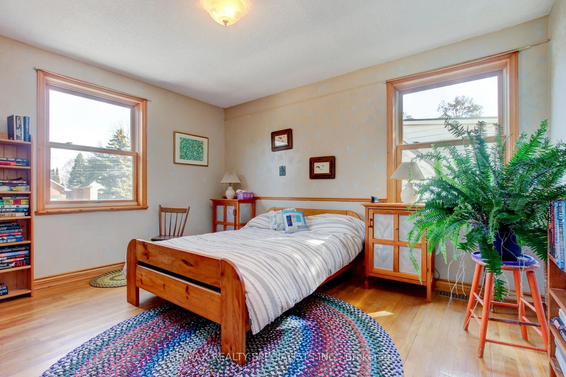 Photo 13 of 1184 Bellview Cres, Burlington, Brant — HOMEH