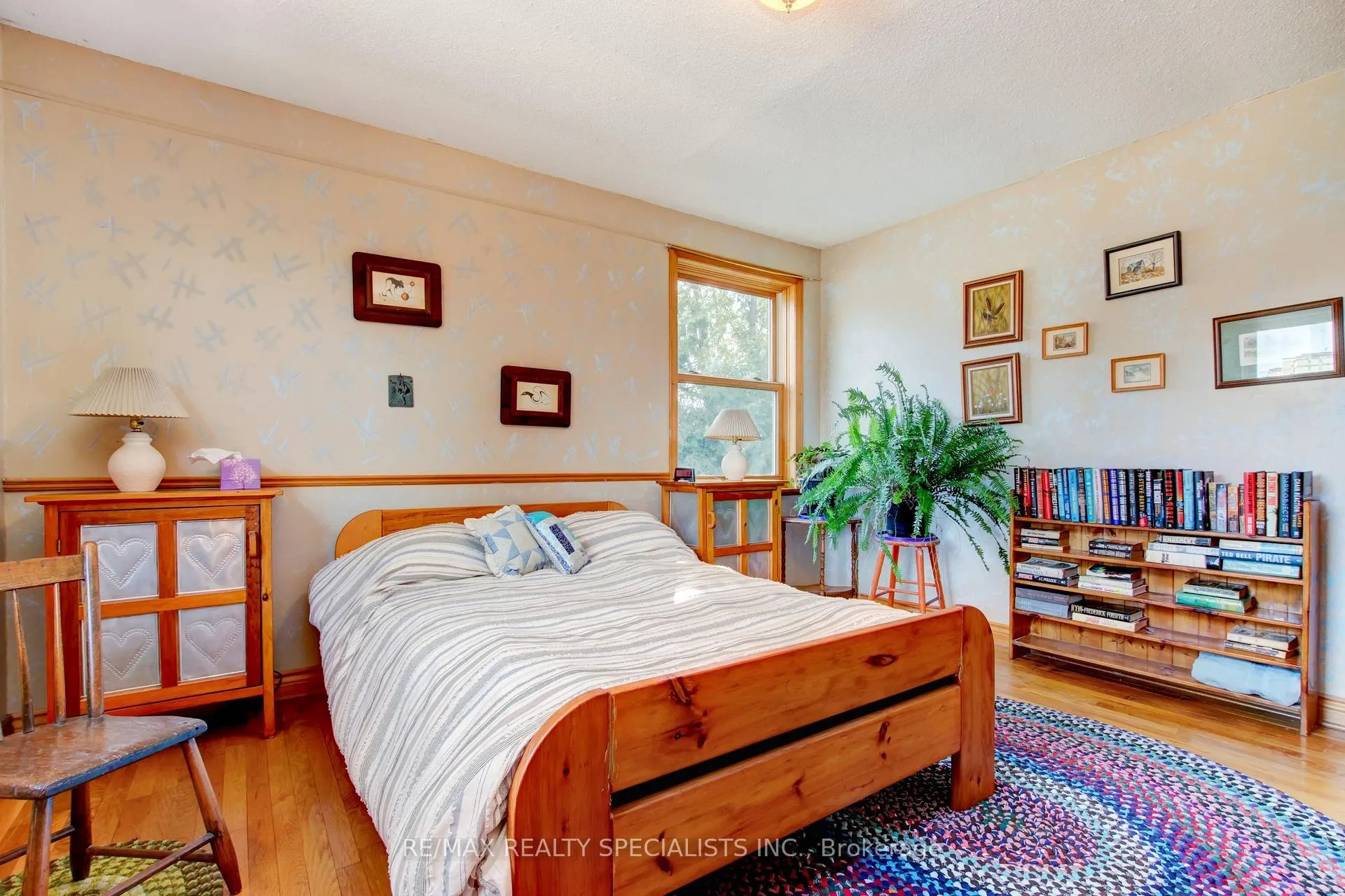 Photo 14 of 1184 Bellview Cres, Burlington, Brant — HOMEH