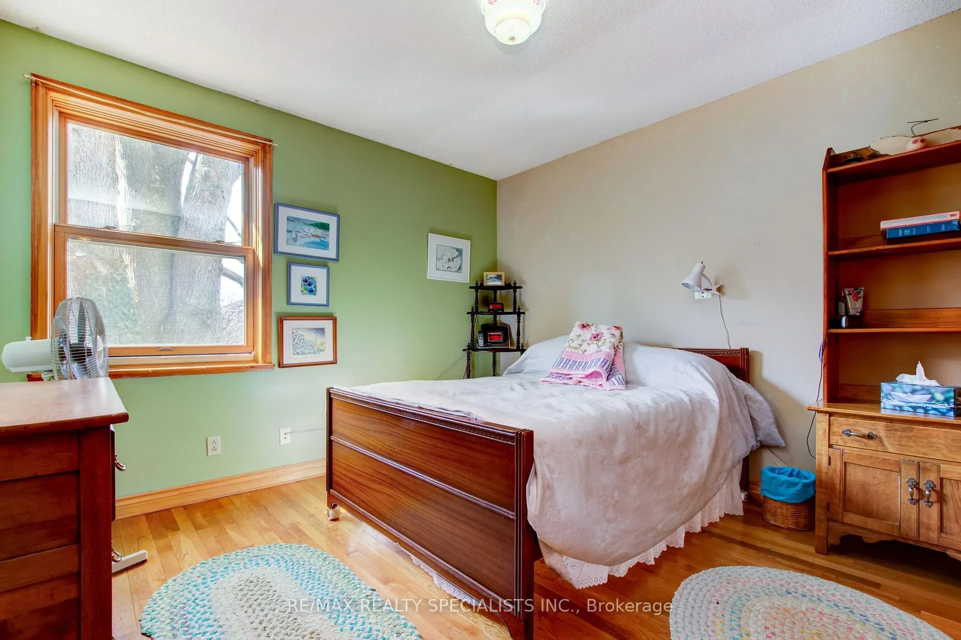 Photo 16 of 1184 Bellview Cres, Burlington, Brant — HOMEH