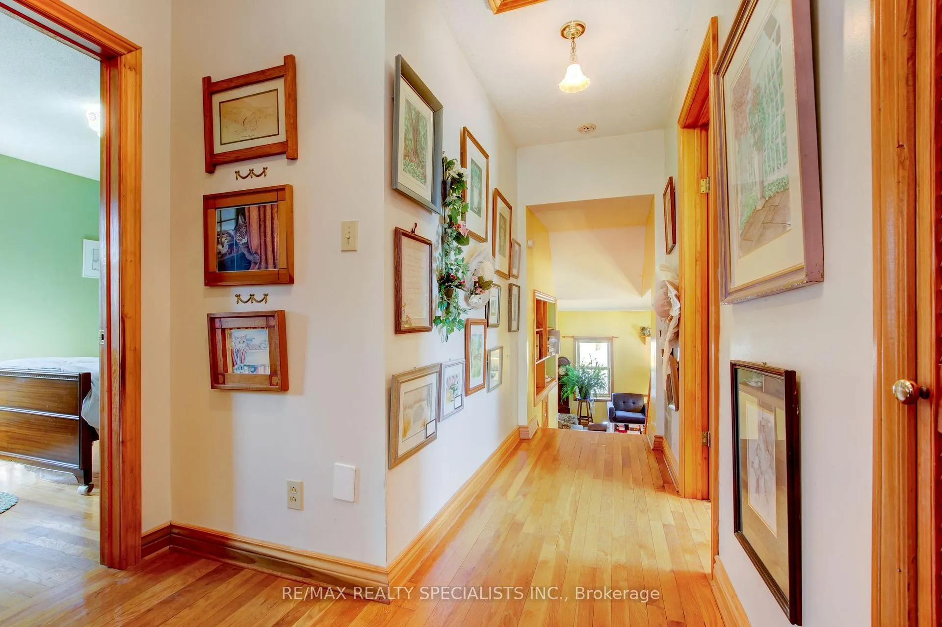 Photo 21 of 1184 Bellview Cres, Burlington, Brant — HOMEH