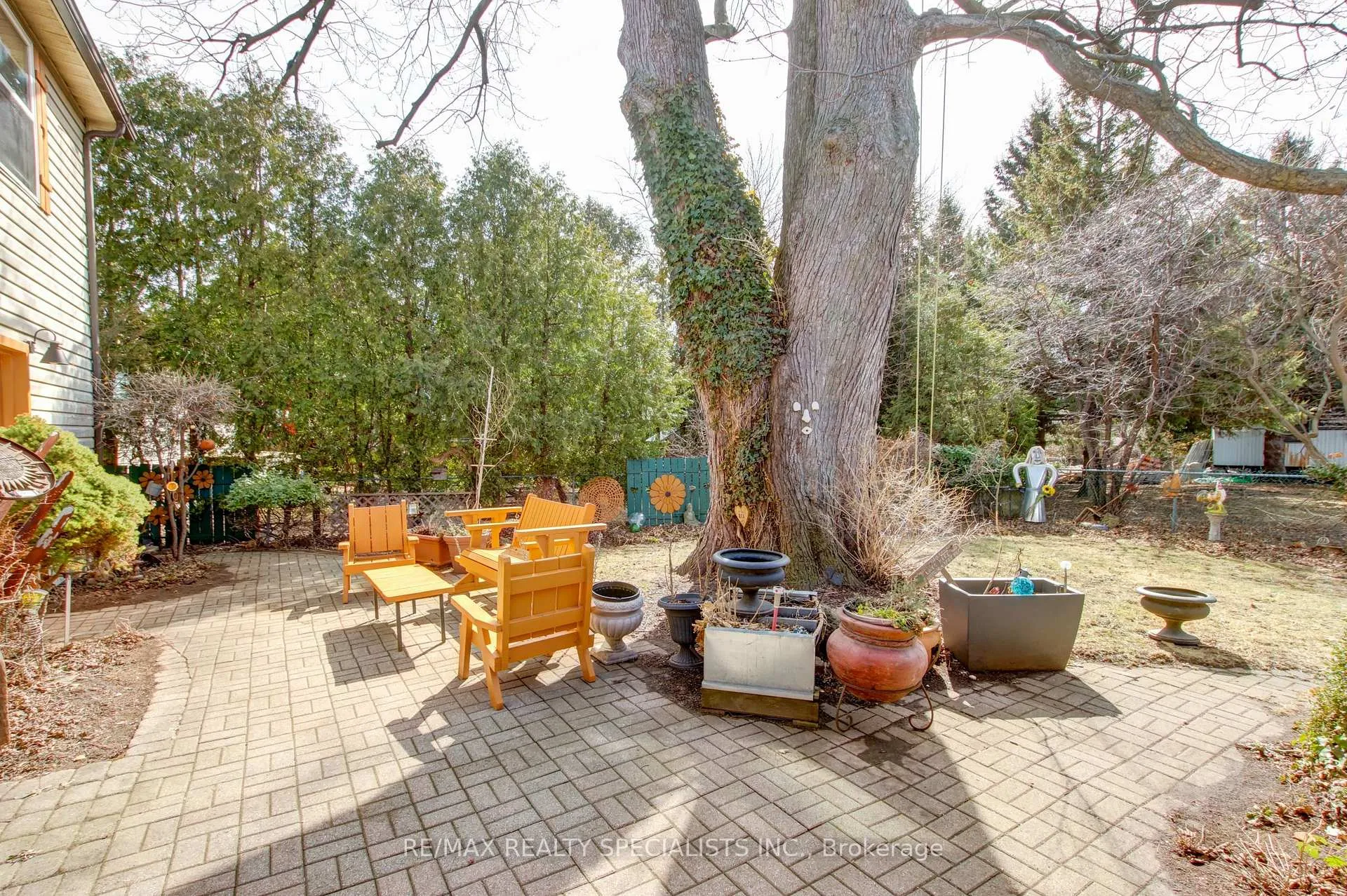 Photo 23 of 1184 Bellview Cres, Burlington, Brant — HOMEH