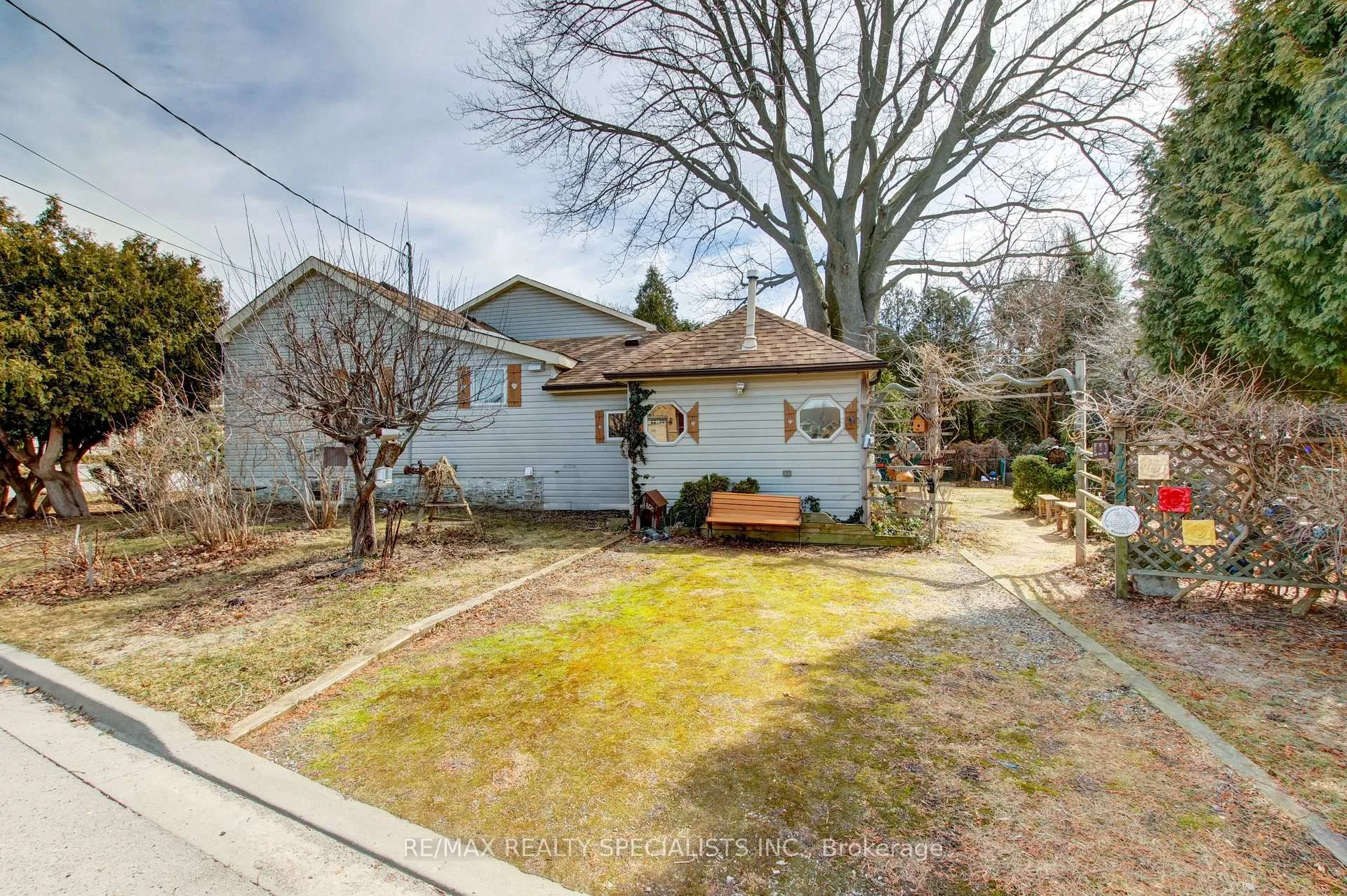 Photo 27 of 1184 Bellview Cres, Burlington, Brant — HOMEH