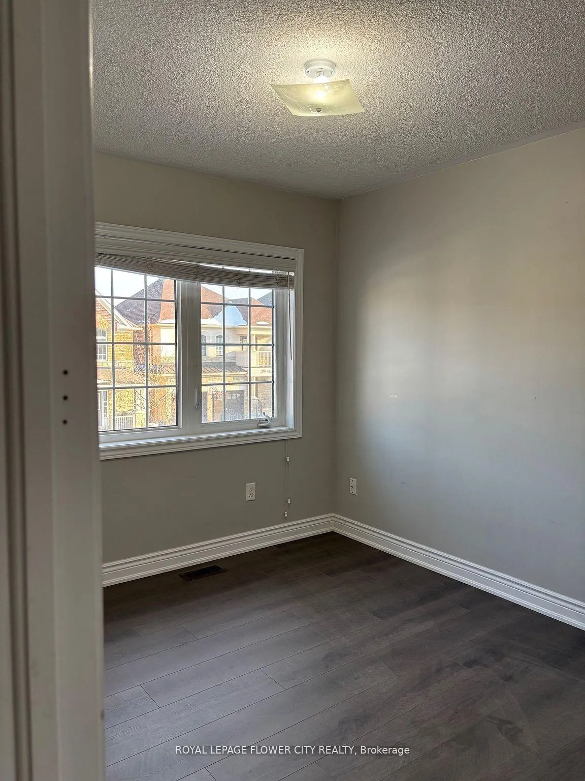 Photo 9 of 38 Walbrook Road, Brampton, Credit Valley — HOMEH